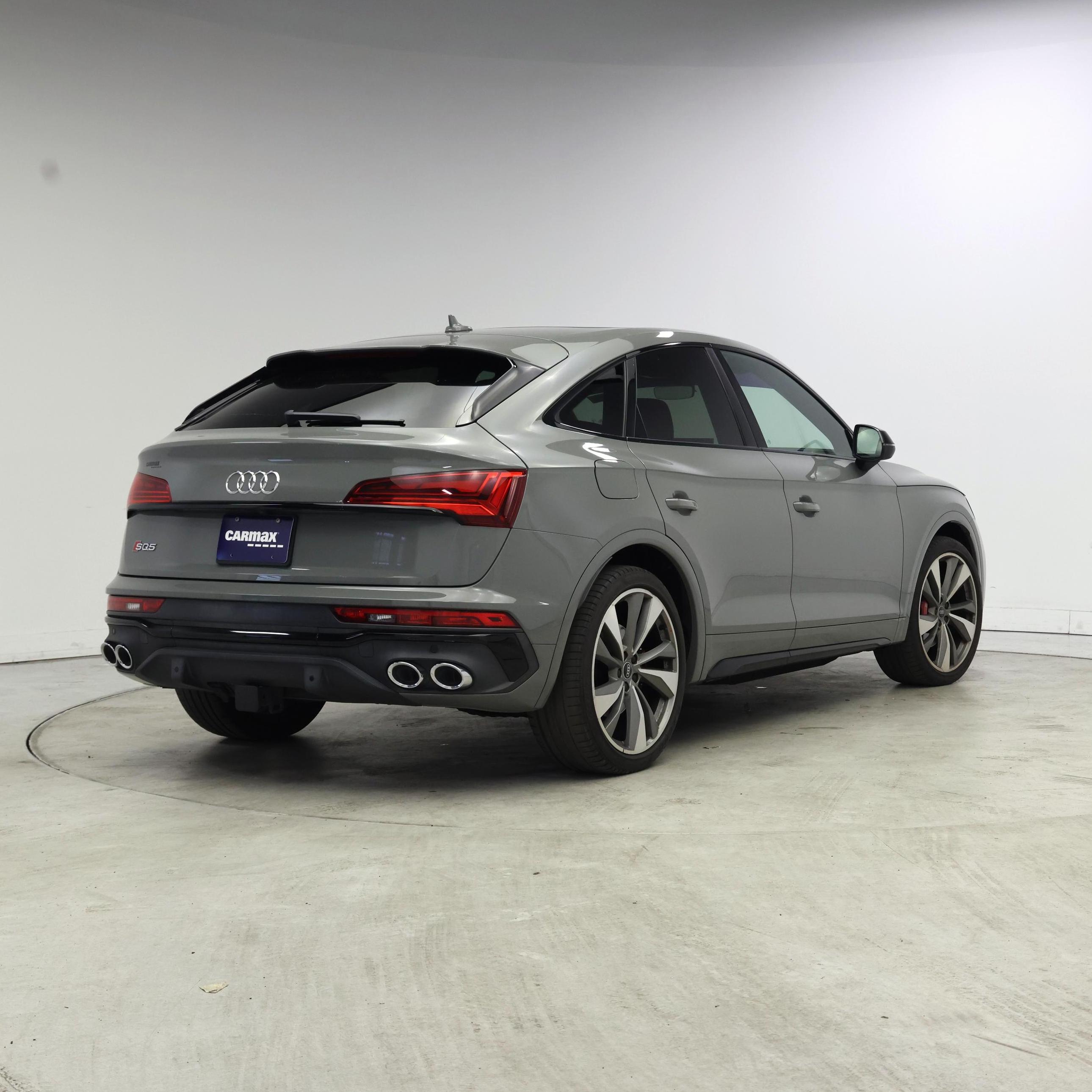 Thumbnail: 2022 Audi SQ5 - 8