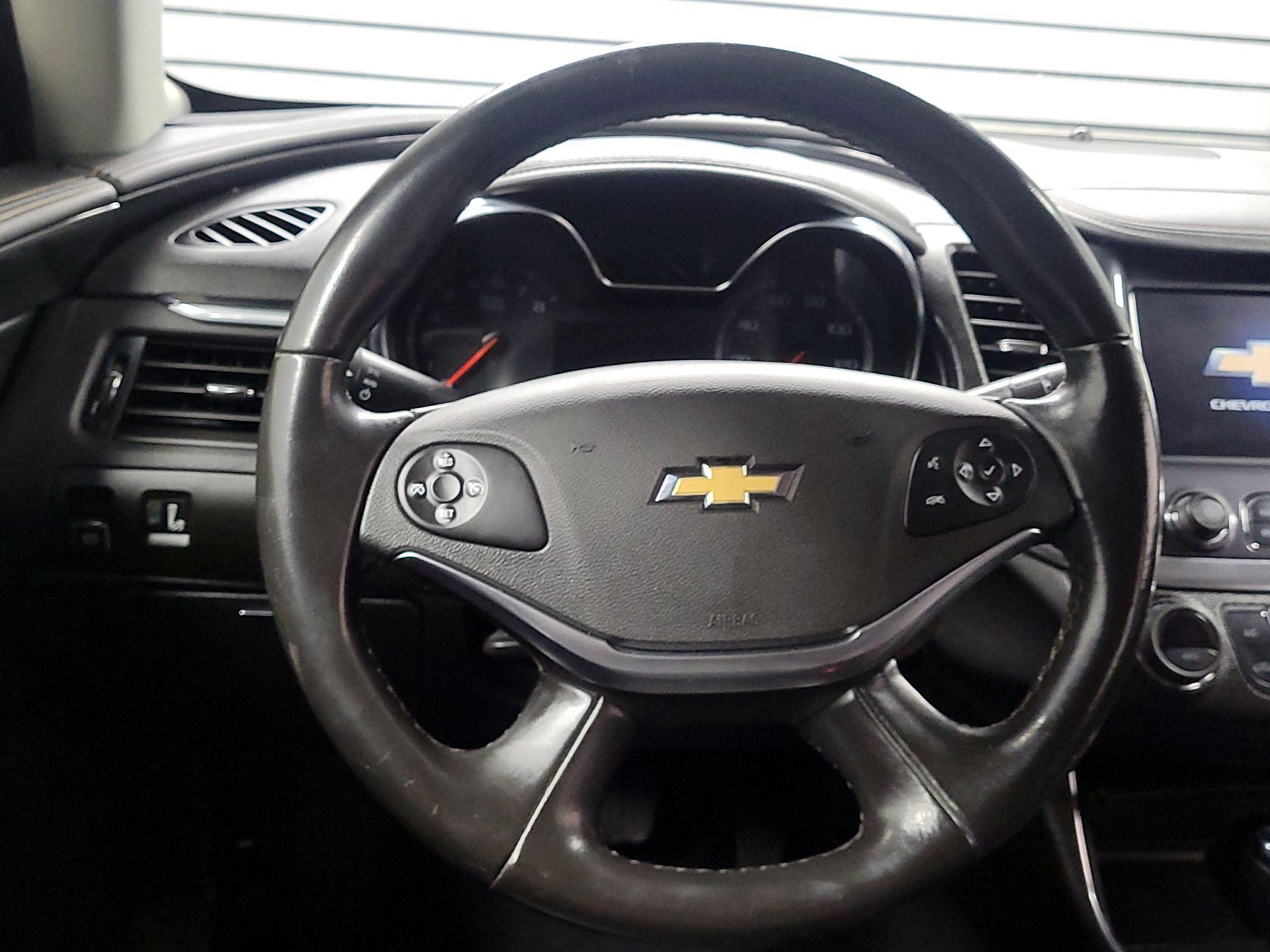 Thumbnail: 2017 Chevrolet Impala - 10