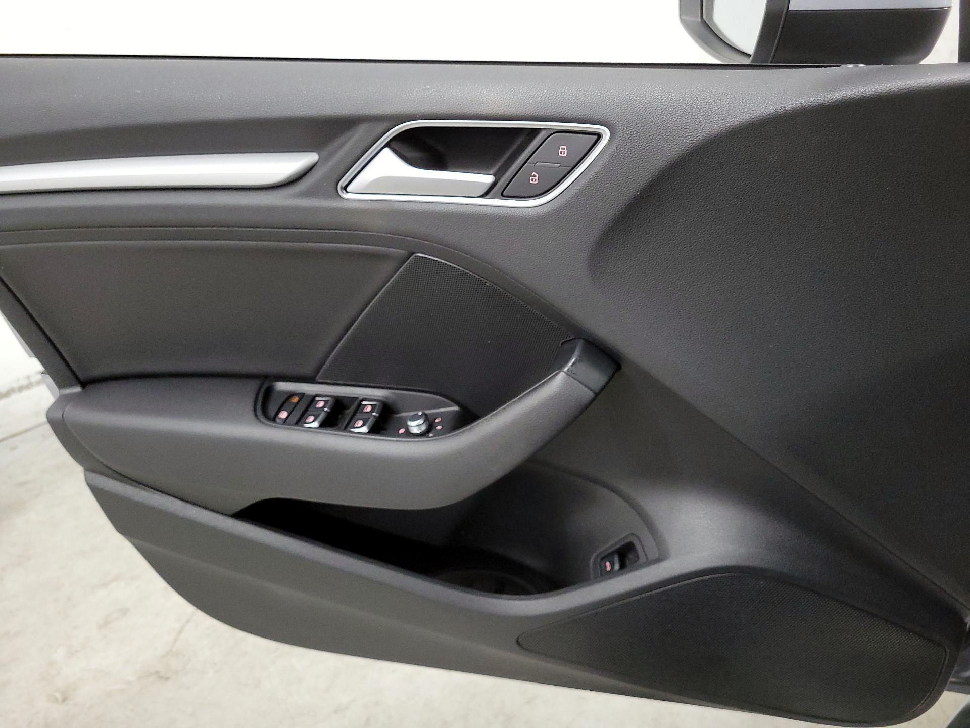 Thumbnail: 2016 Audi A3 - 12