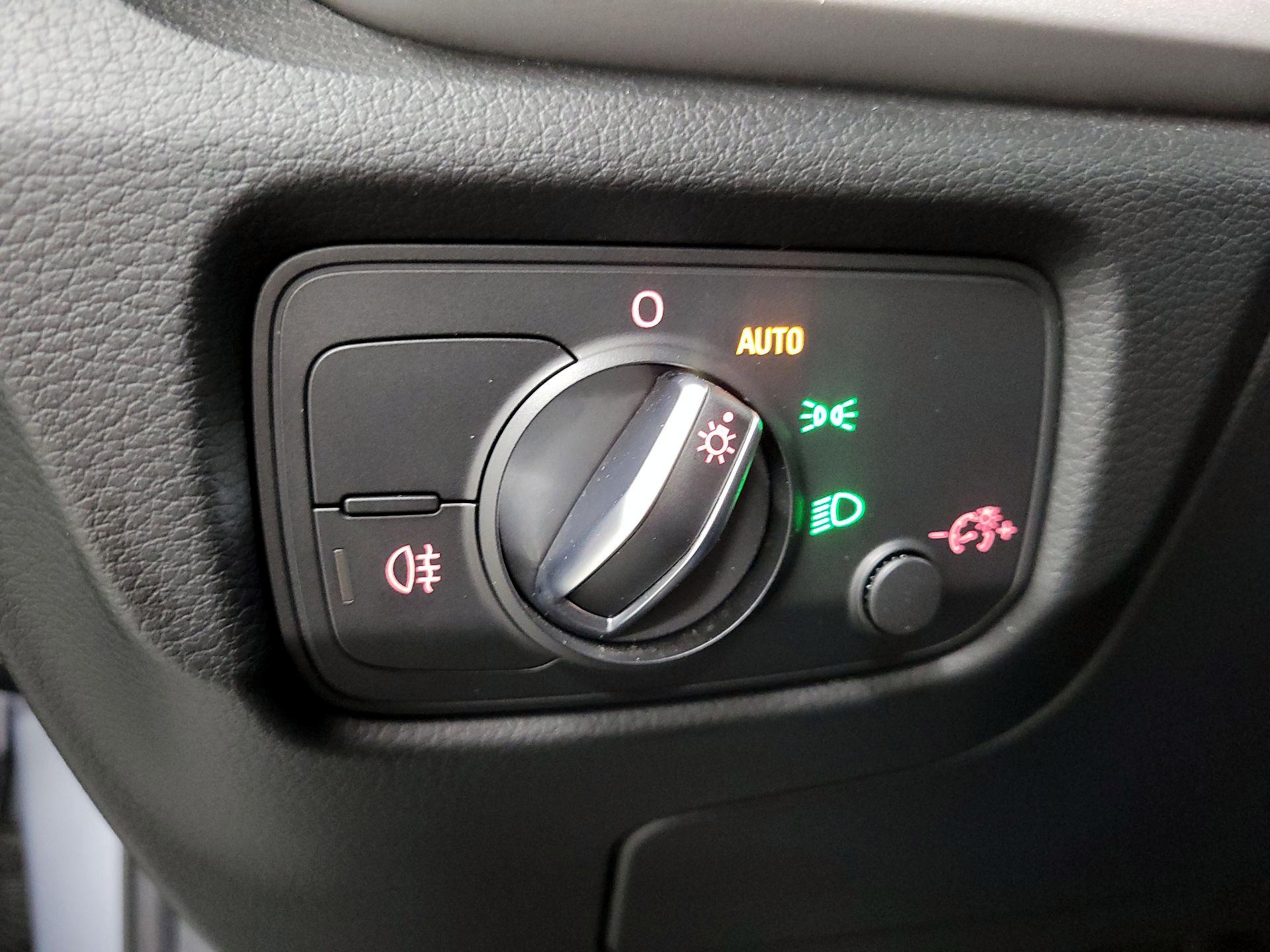 Thumbnail: 2016 Audi A3 - 13