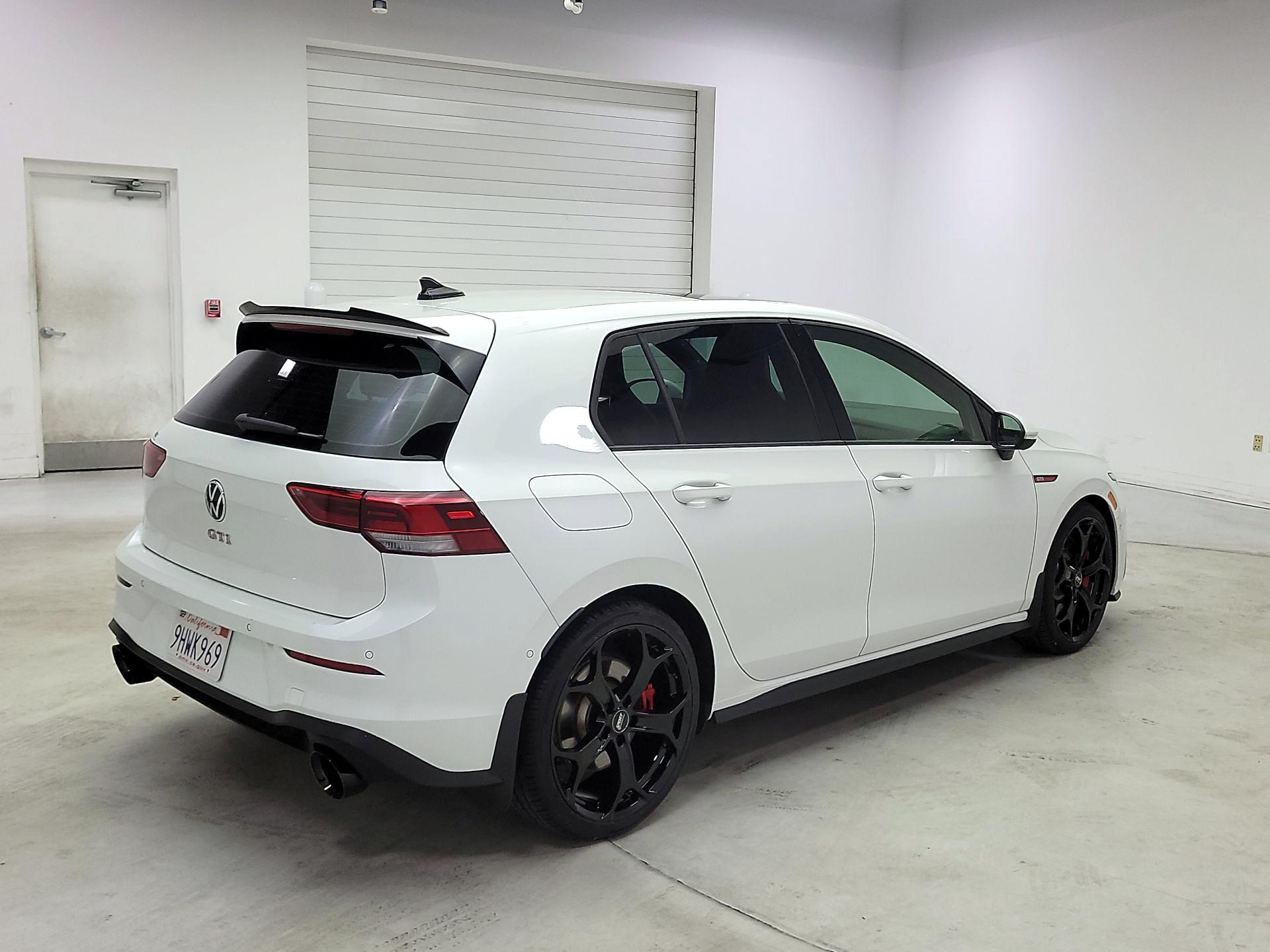 Thumbnail: 2023 Volkswagen Golf - 5