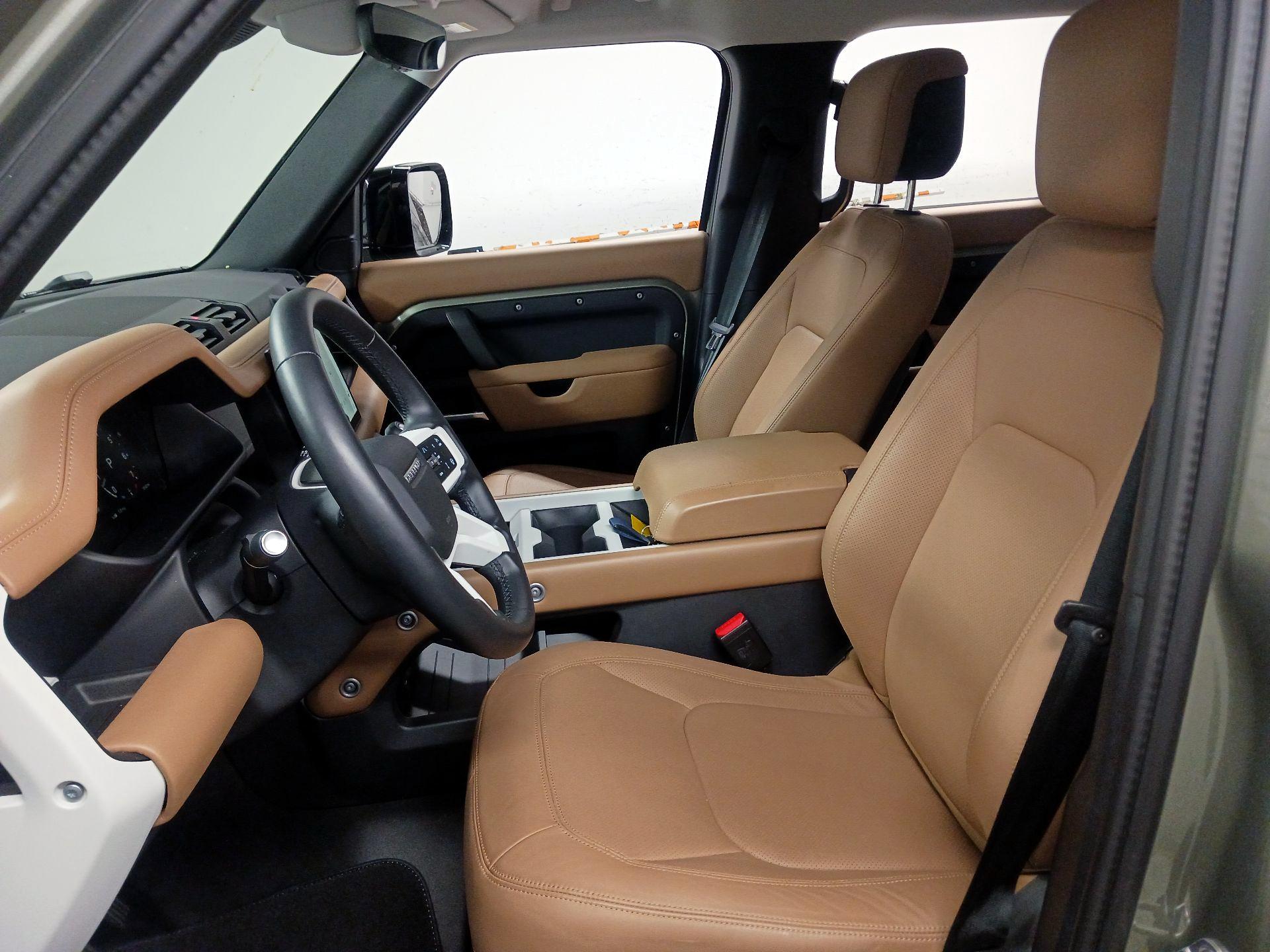 Thumbnail: 2025 Land Rover Defender - 11