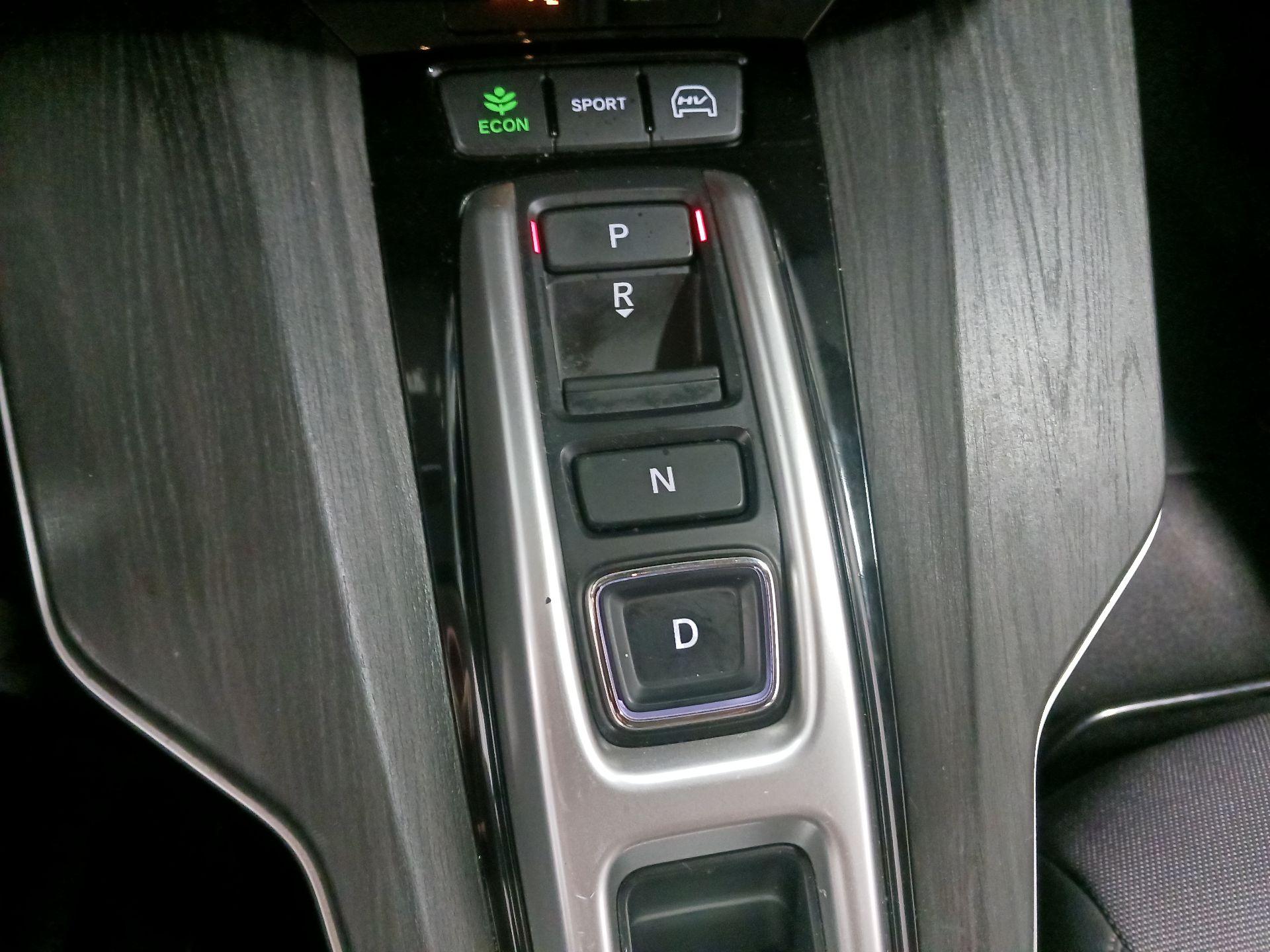 Thumbnail: 2018 Honda Clarity - 15