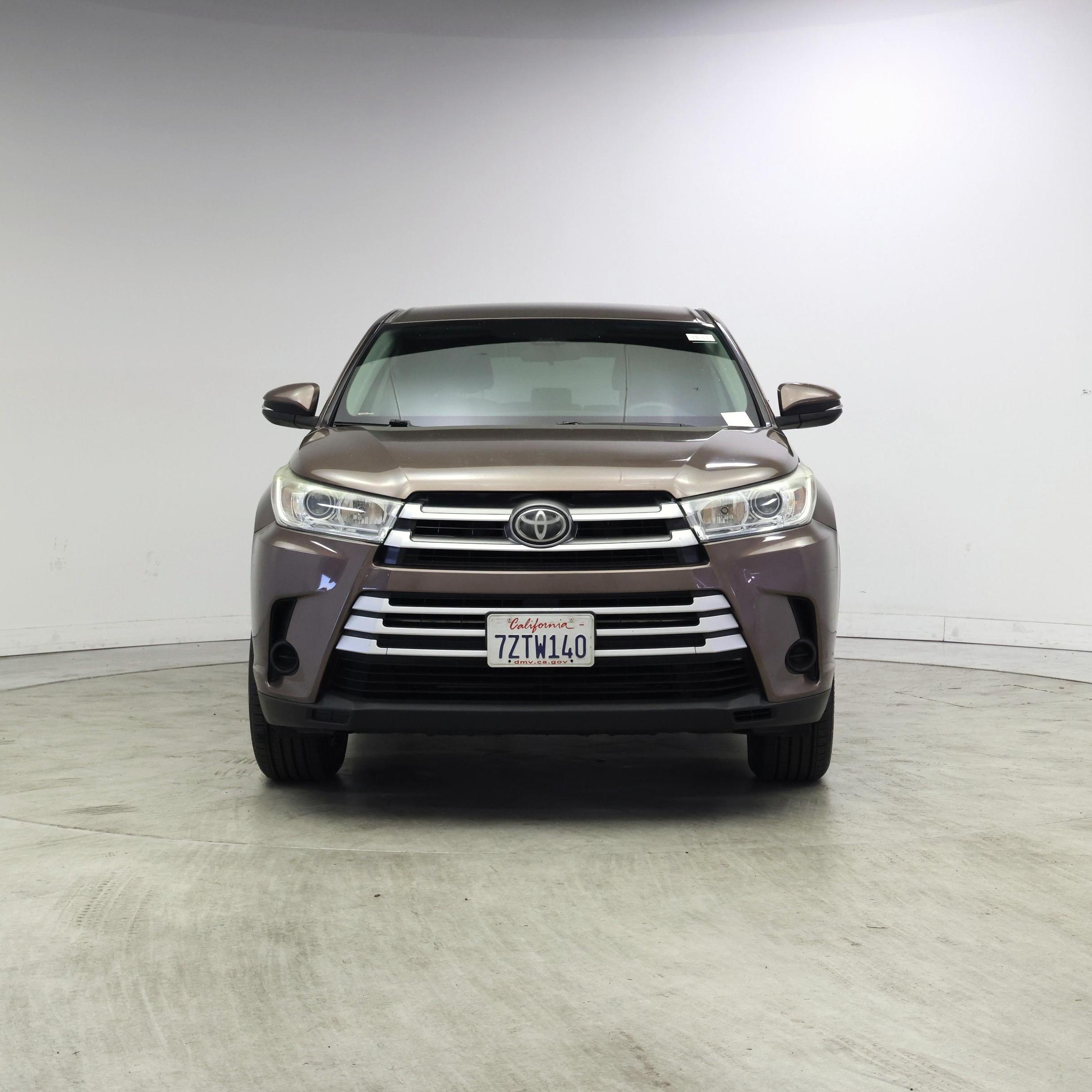 Thumbnail: 2017 Toyota Highlander - 5