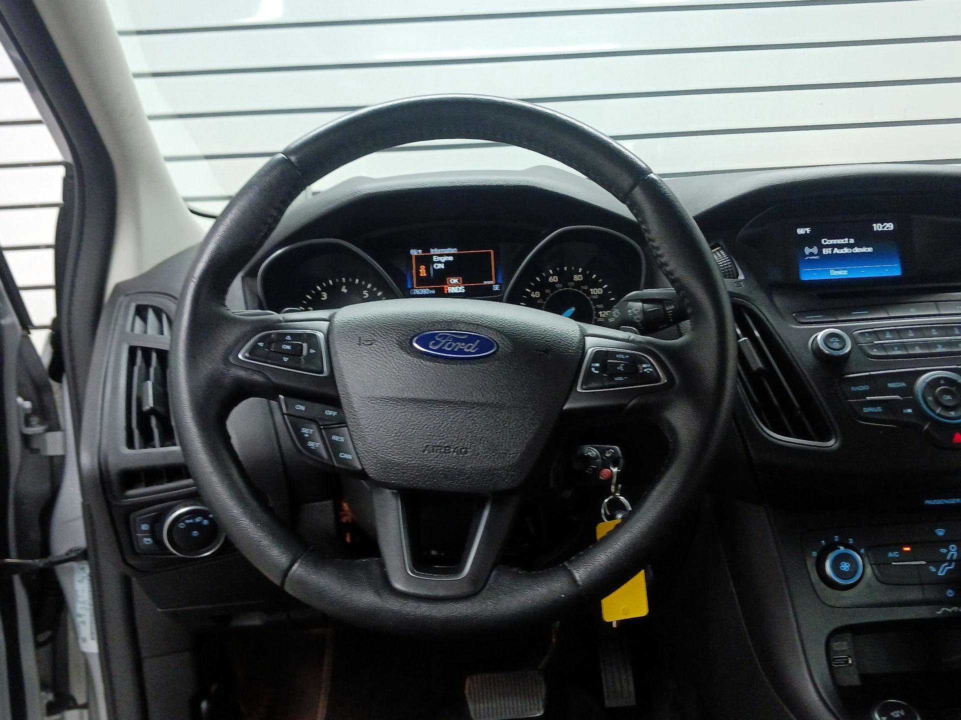 Thumbnail: 2015 Ford Focus - 10