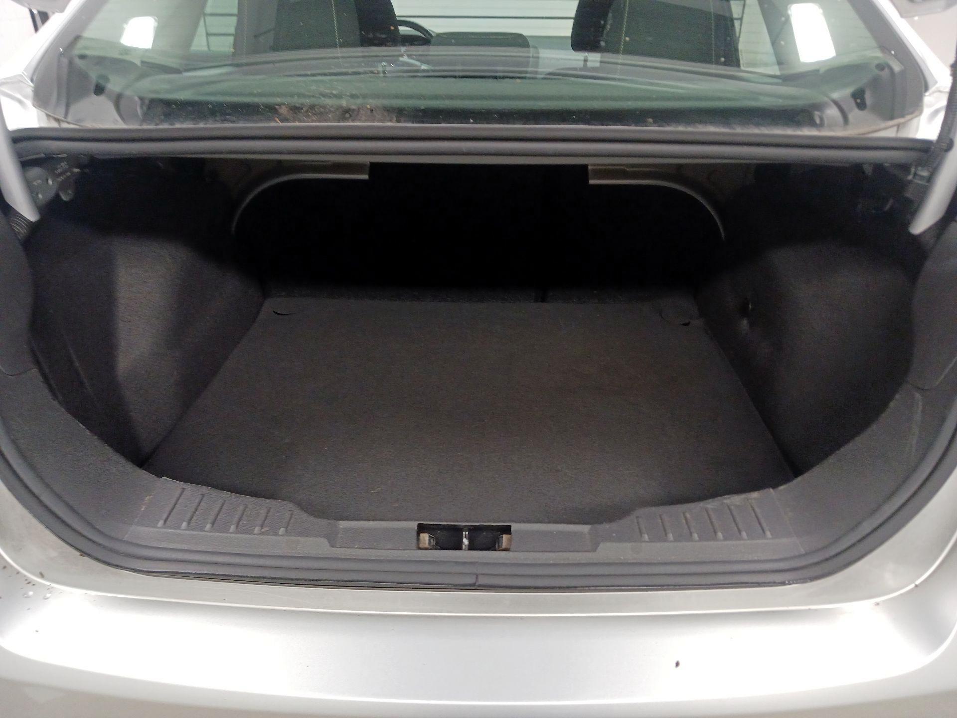 Thumbnail: 2015 Ford Focus - 17