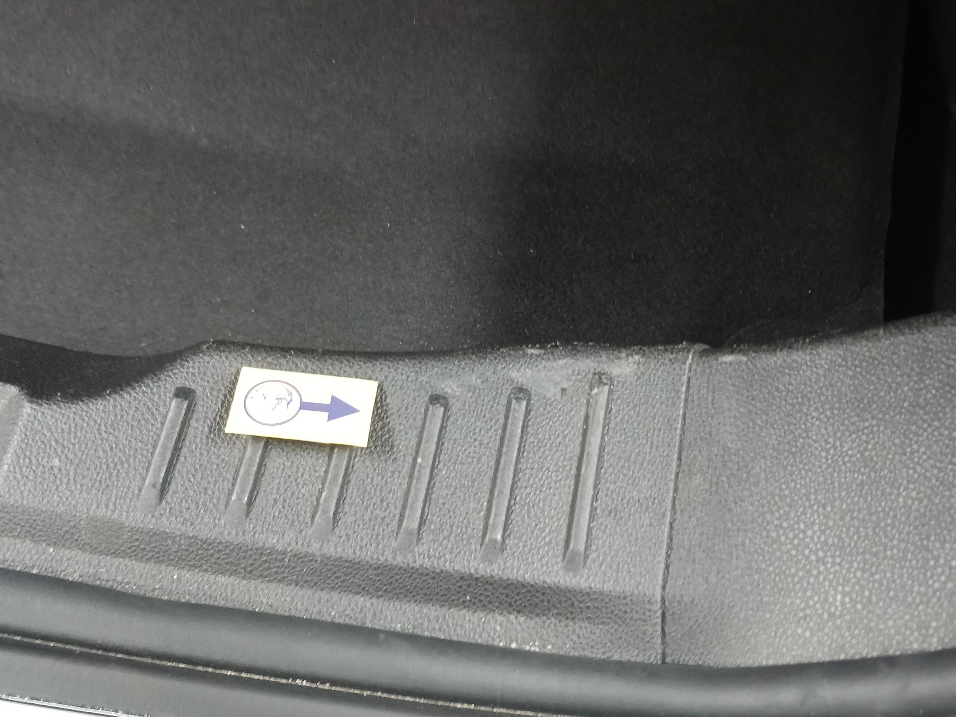 Thumbnail: 2015 Ford Focus - 20