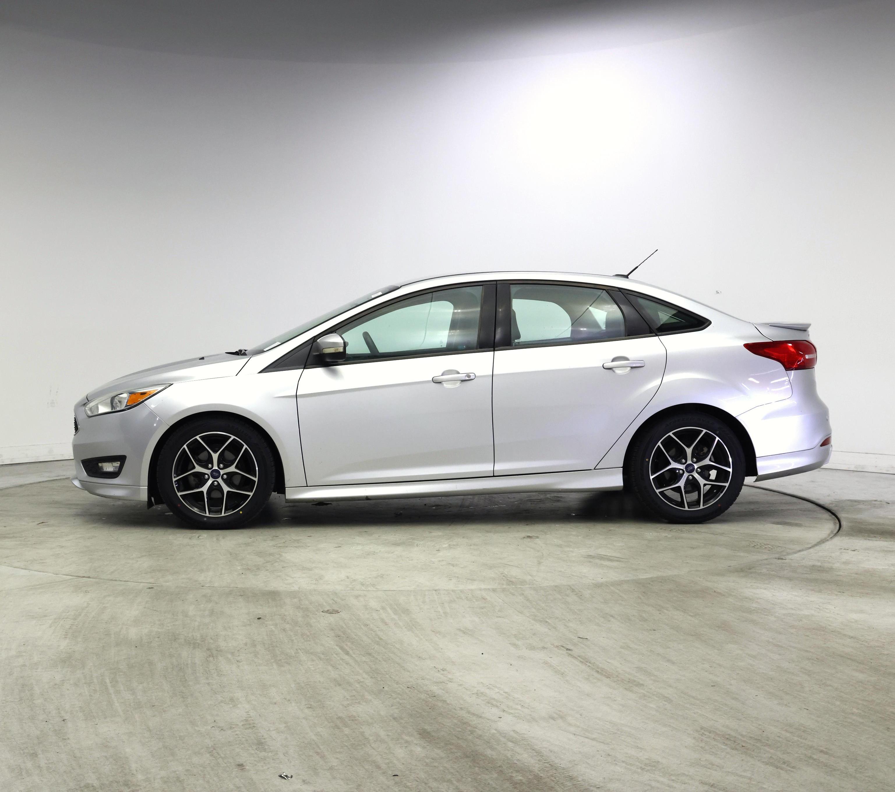 Thumbnail: 2015 Ford Focus - 3