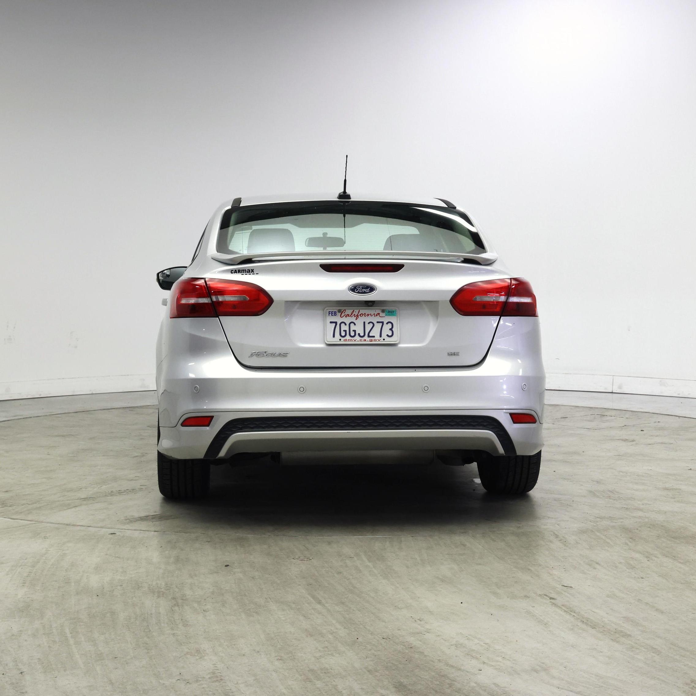 Thumbnail: 2015 Ford Focus - 6