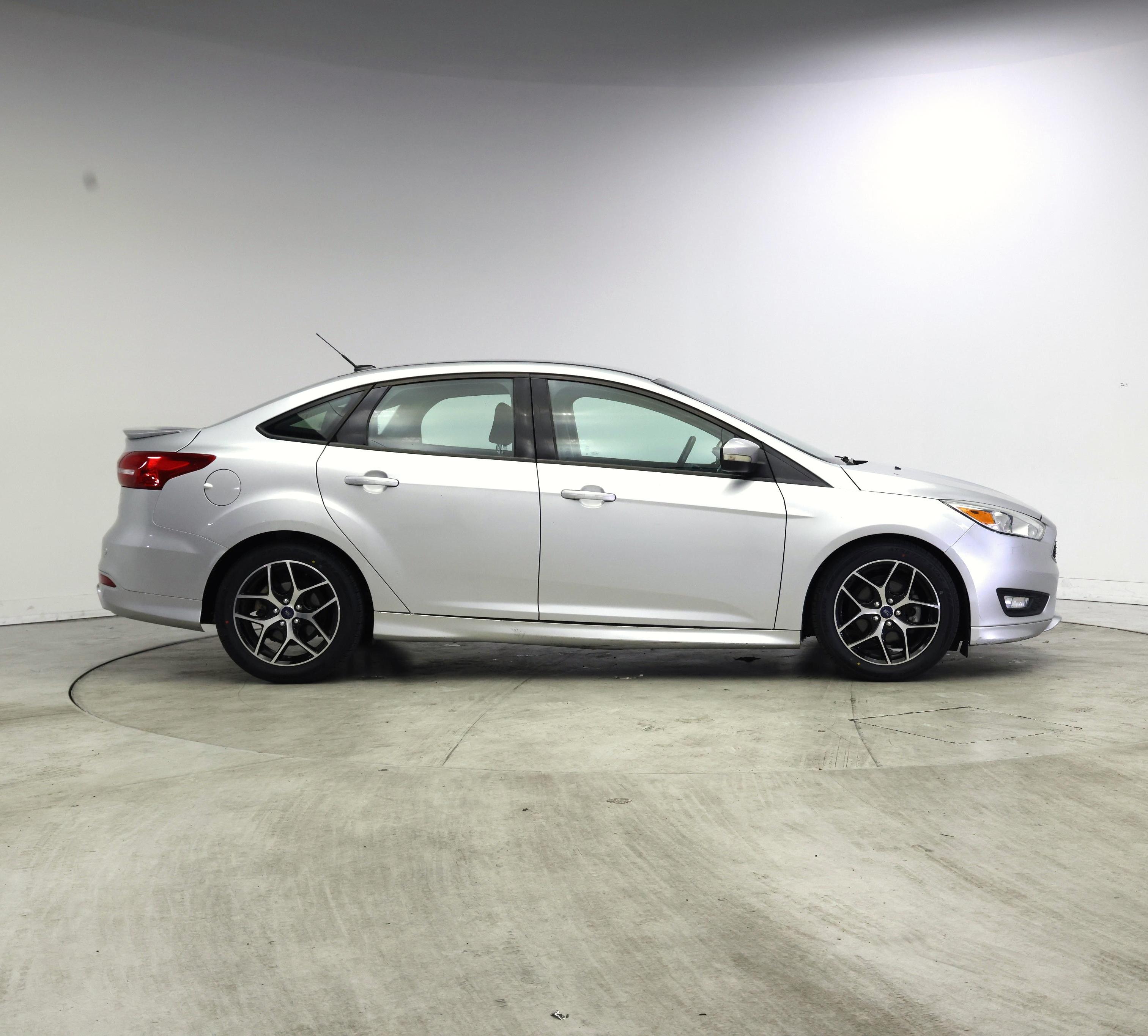 Thumbnail: 2015 Ford Focus - 7