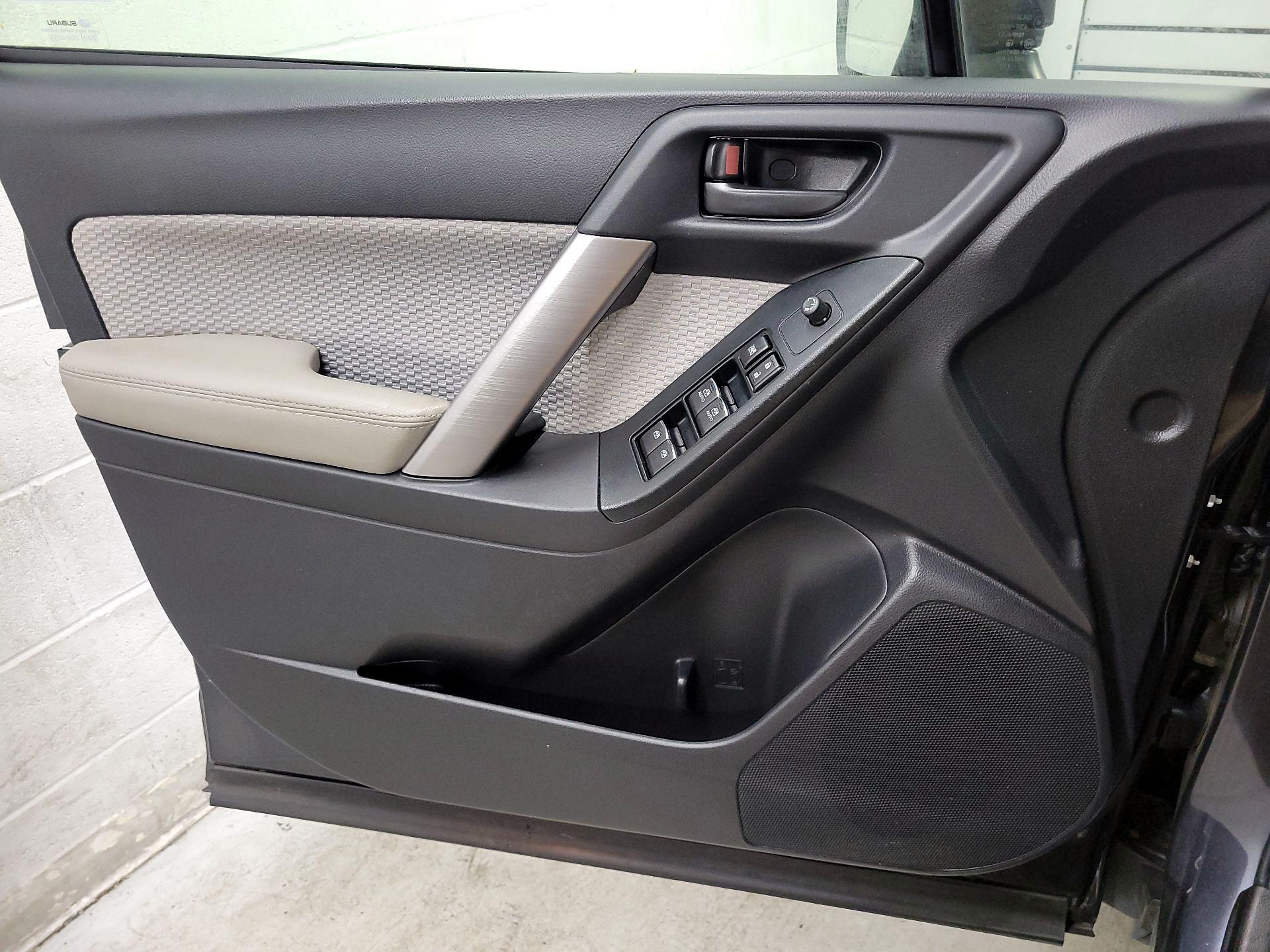 Thumbnail: 2018 Subaru Forester - 12