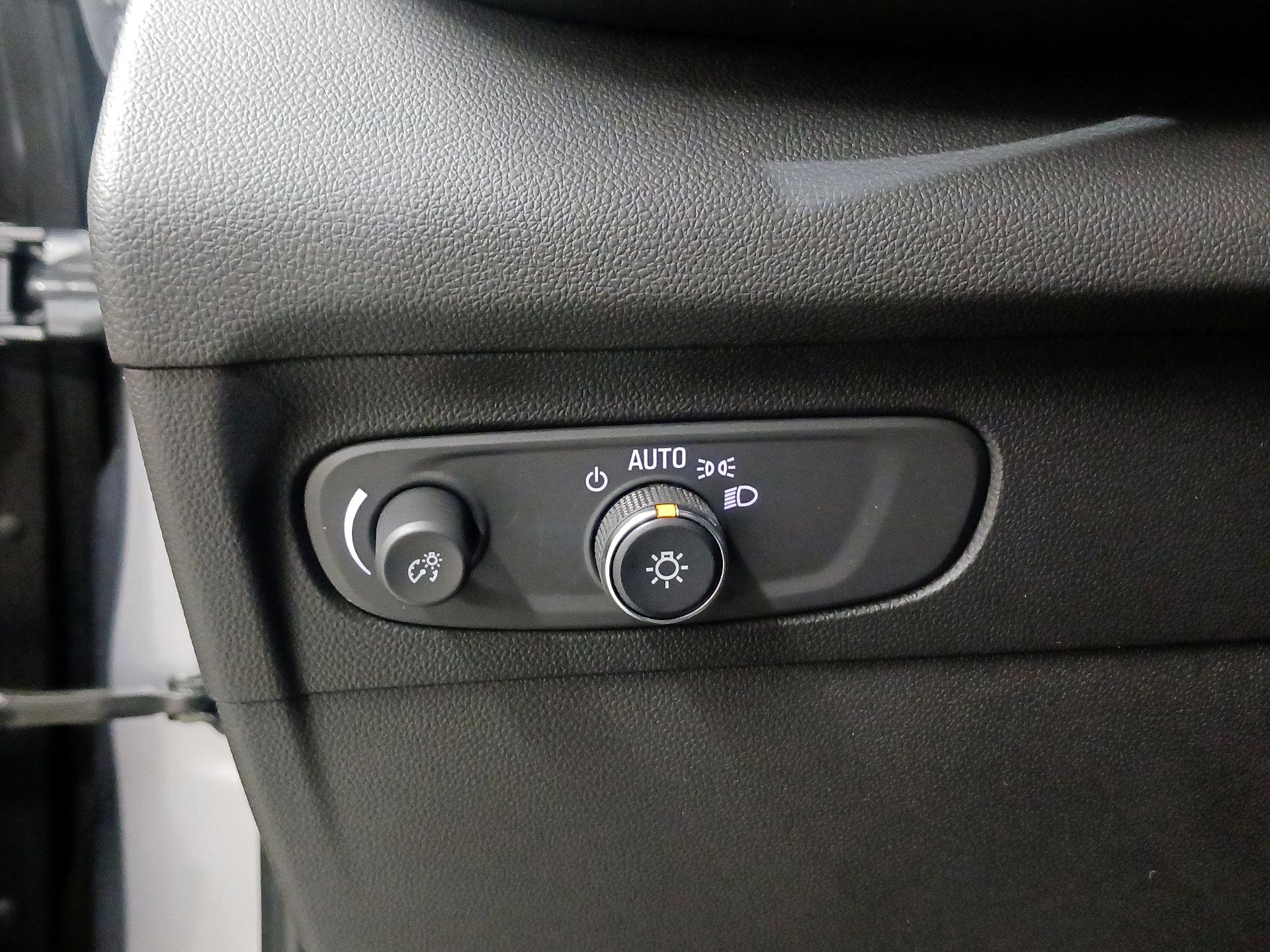 Thumbnail: 2022 Buick Envision - 13