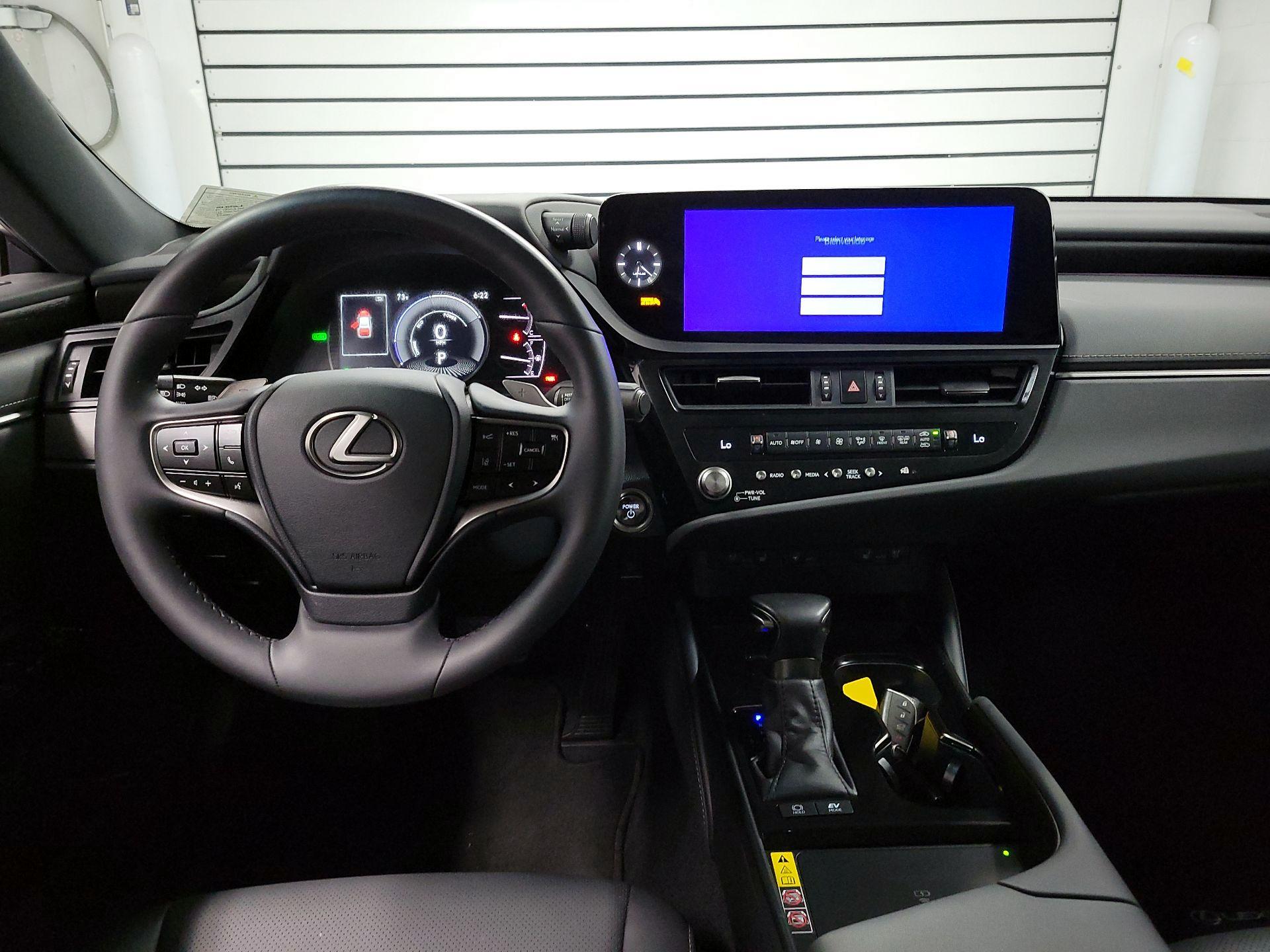 Thumbnail: 2025 Lexus ES - 9