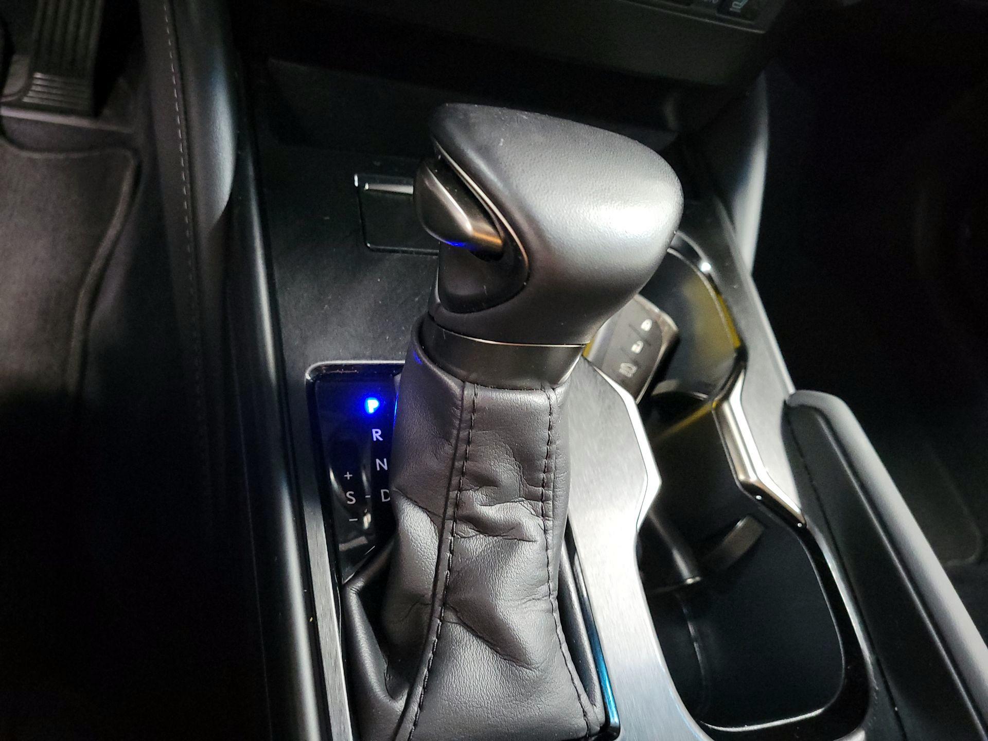 Thumbnail: 2025 Lexus ES - 16