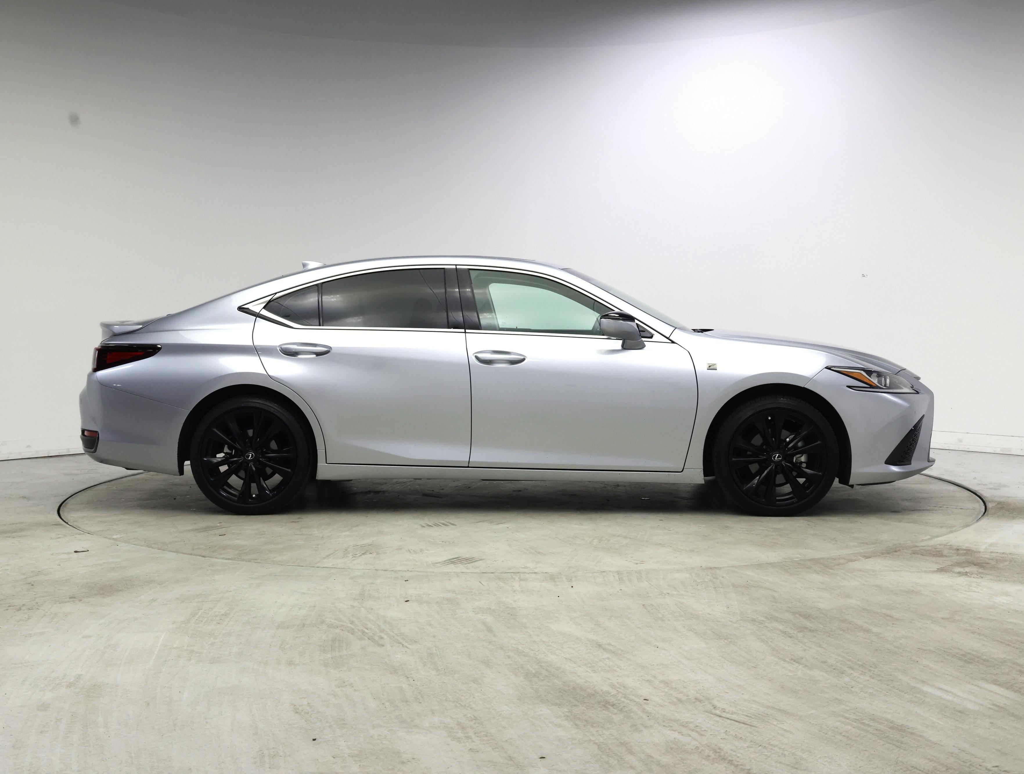 Thumbnail: 2025 Lexus ES - 7