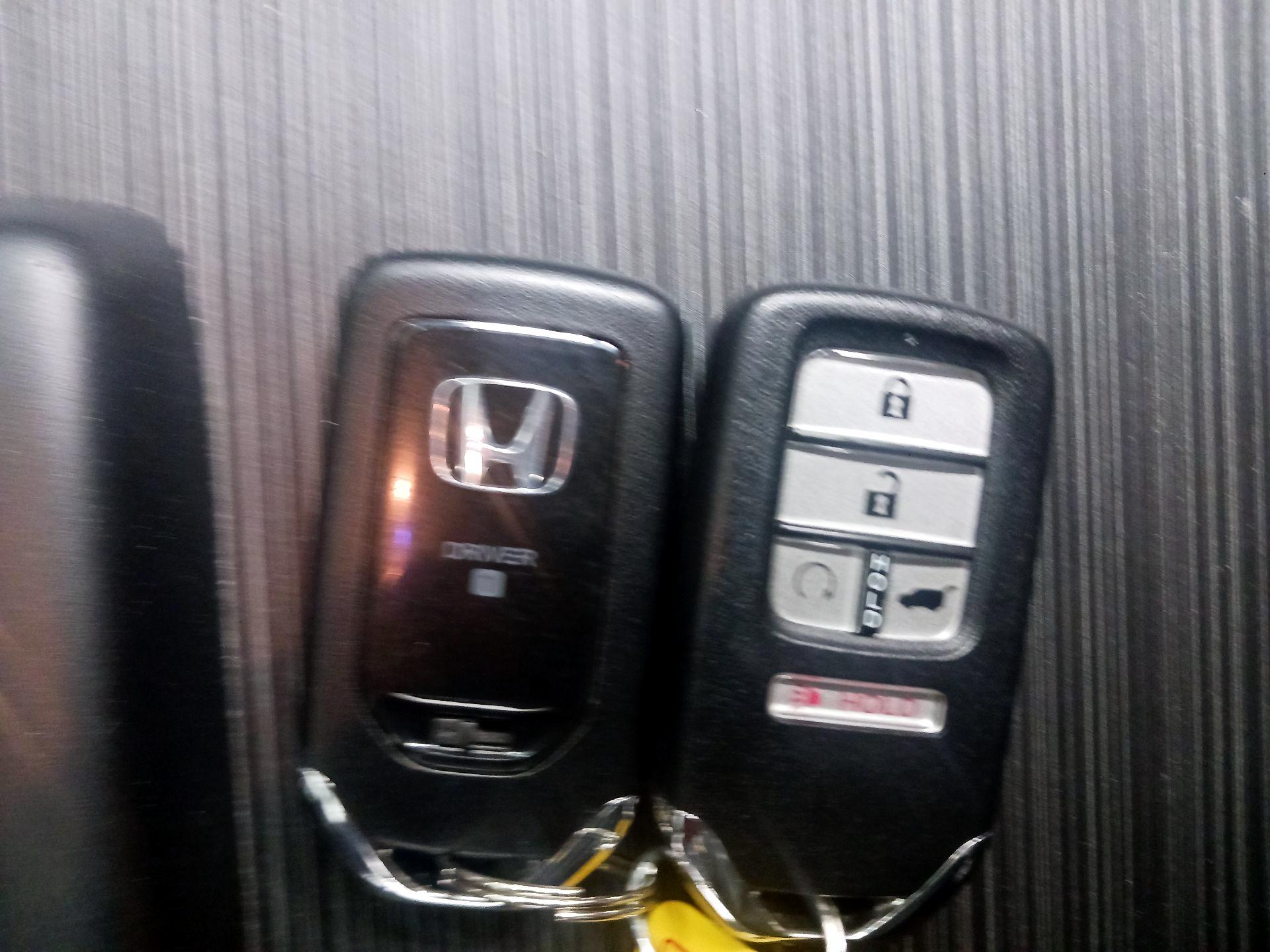 Thumbnail: 2021 Honda Pilot - 19