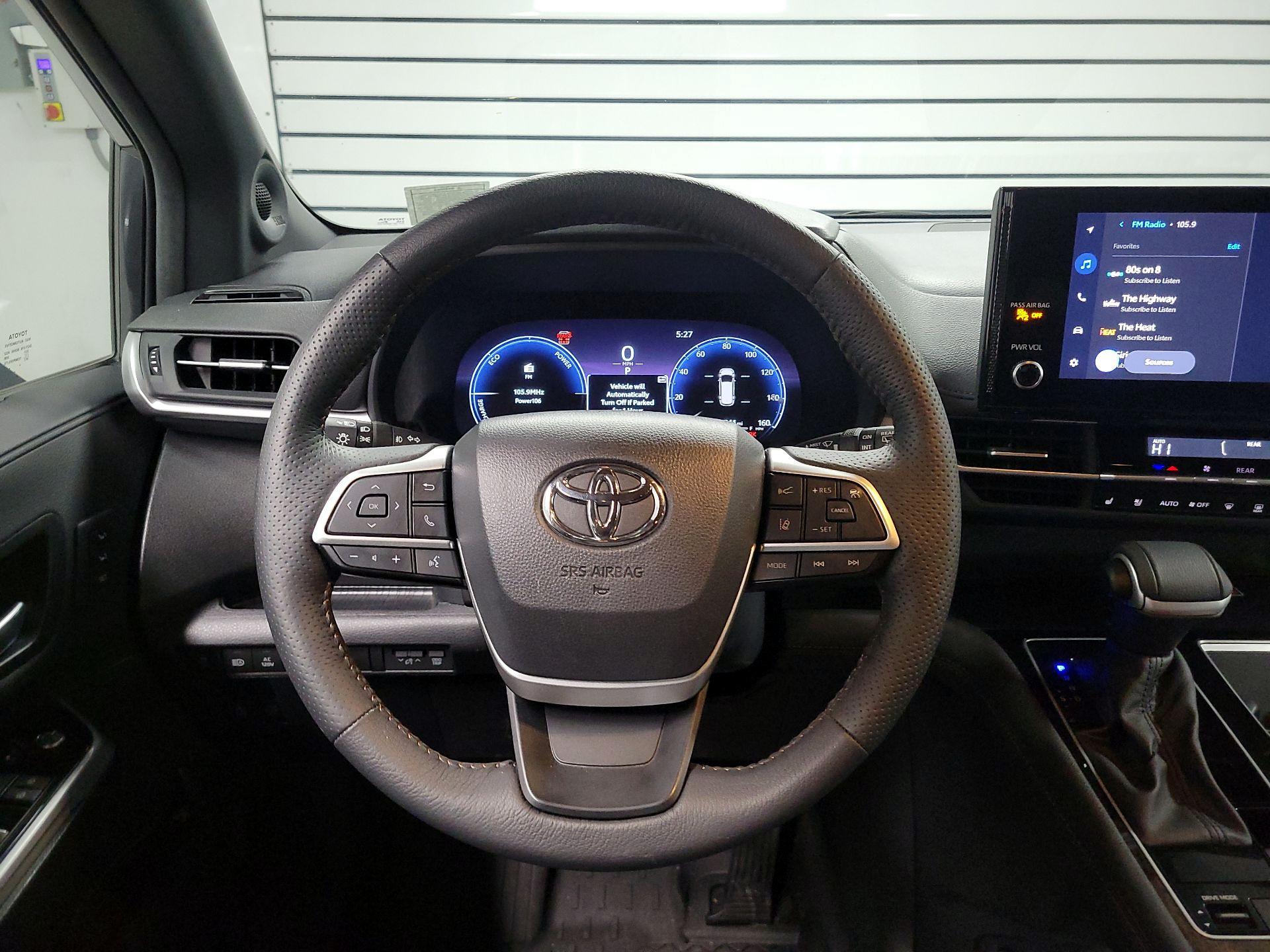 Thumbnail: 2025 Toyota Sienna - 10