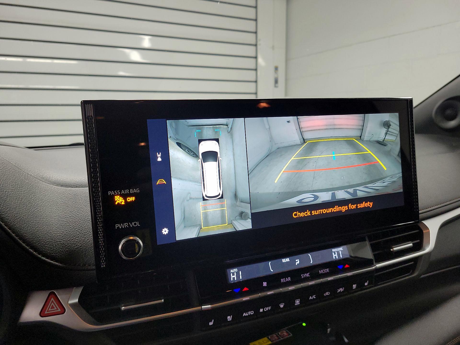 Thumbnail: 2025 Toyota Sienna - 14