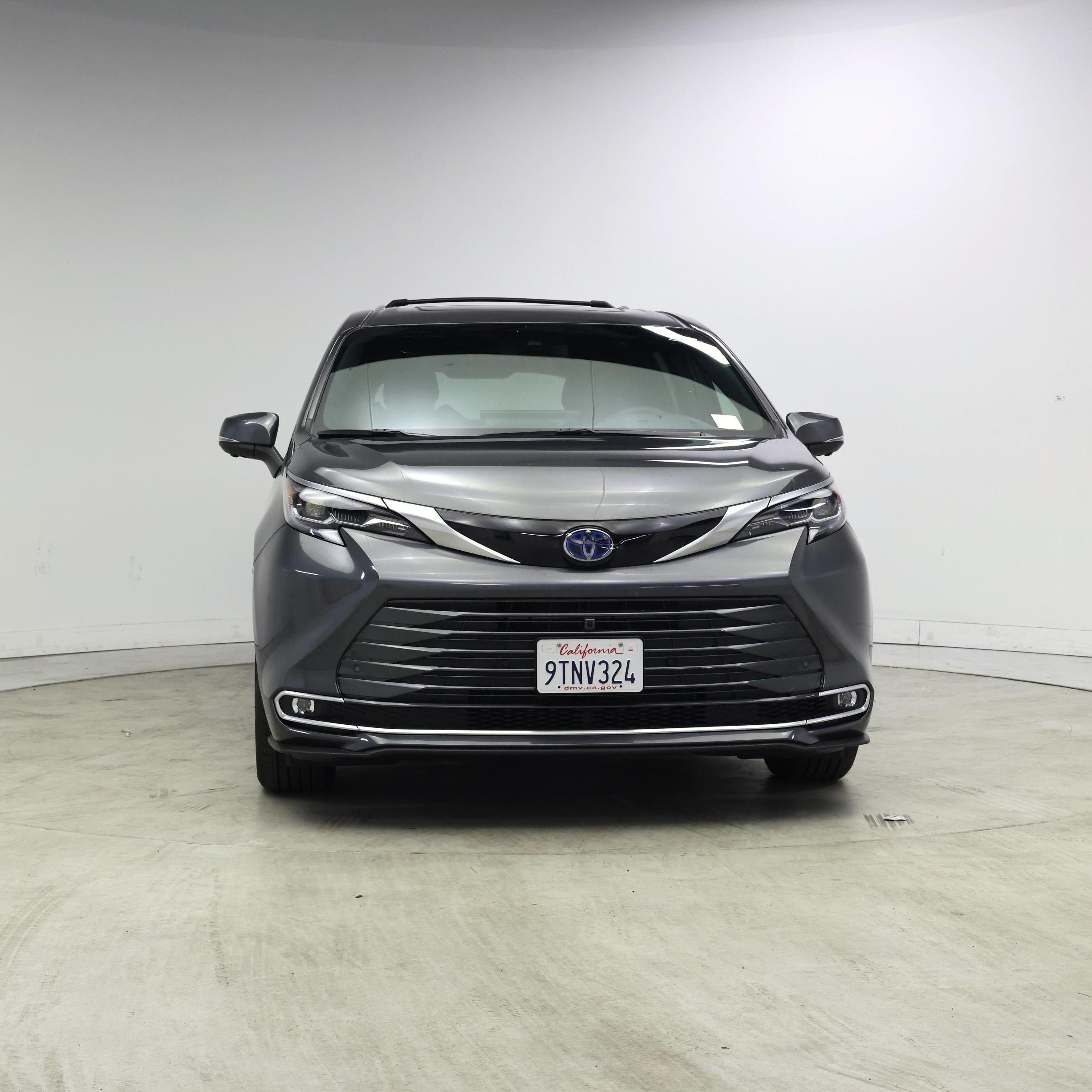 Thumbnail: 2025 Toyota Sienna - 5