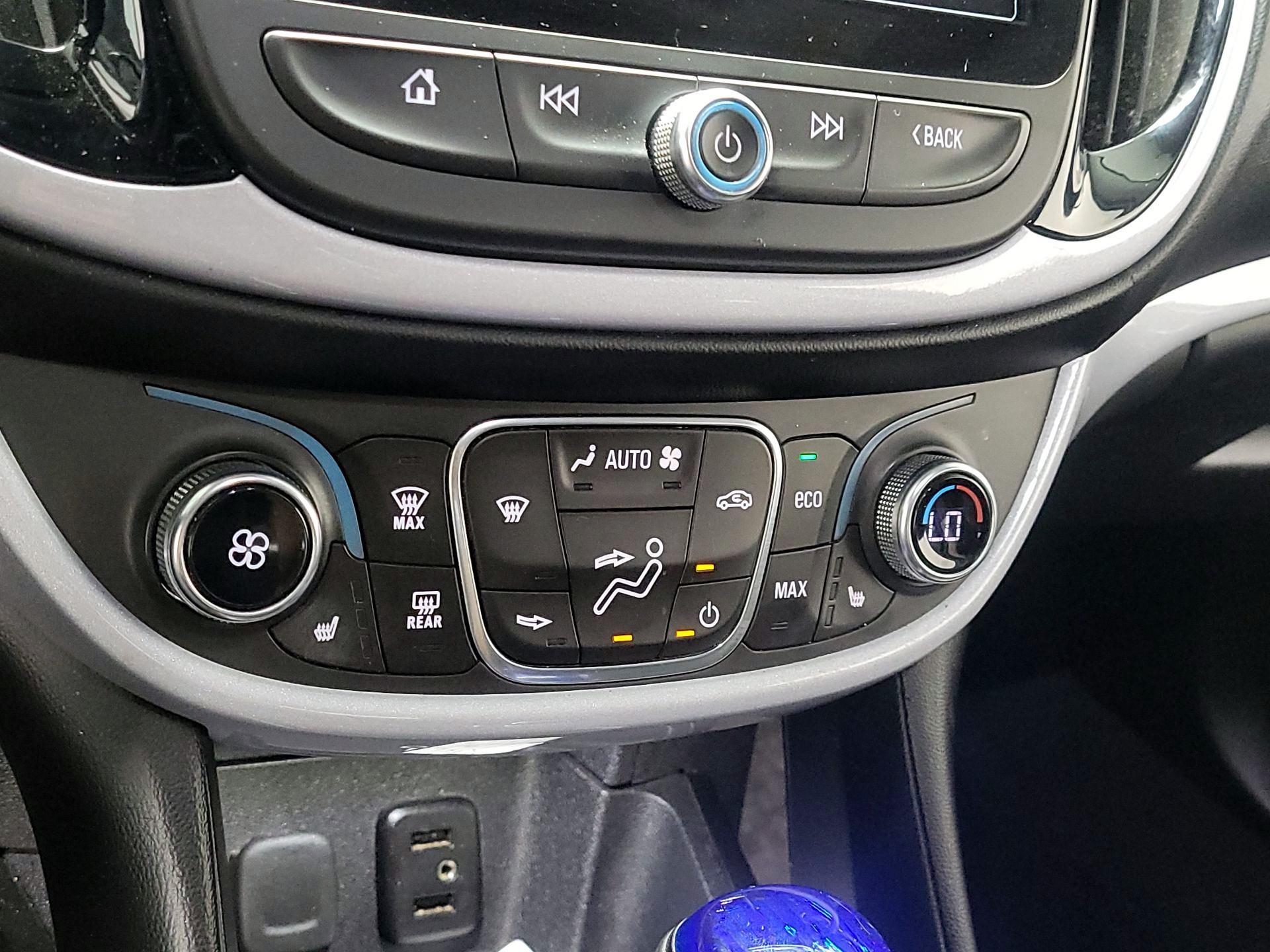 Thumbnail: 2017 Chevrolet Volt - 15