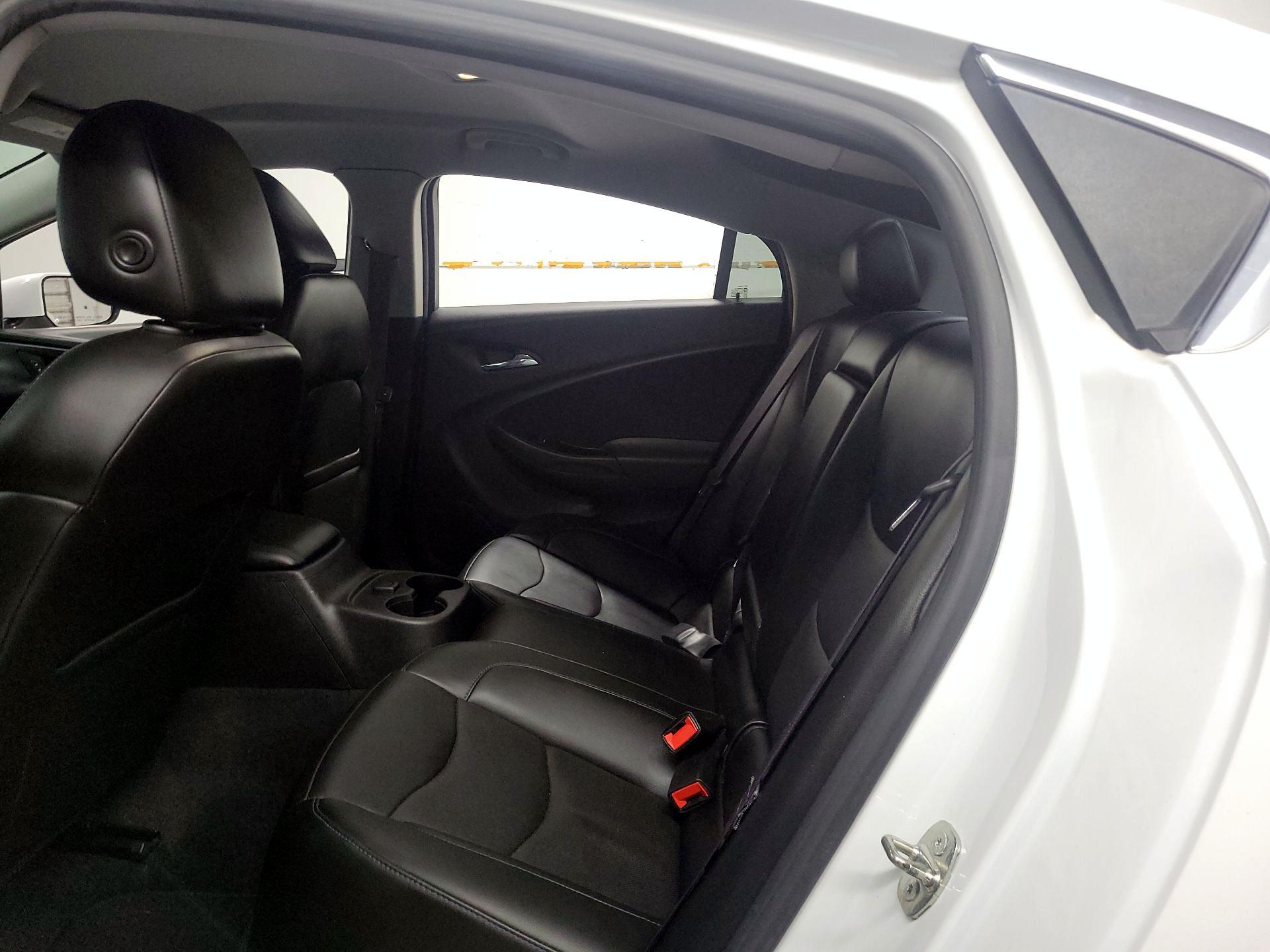 Thumbnail: 2017 Chevrolet Volt - 18