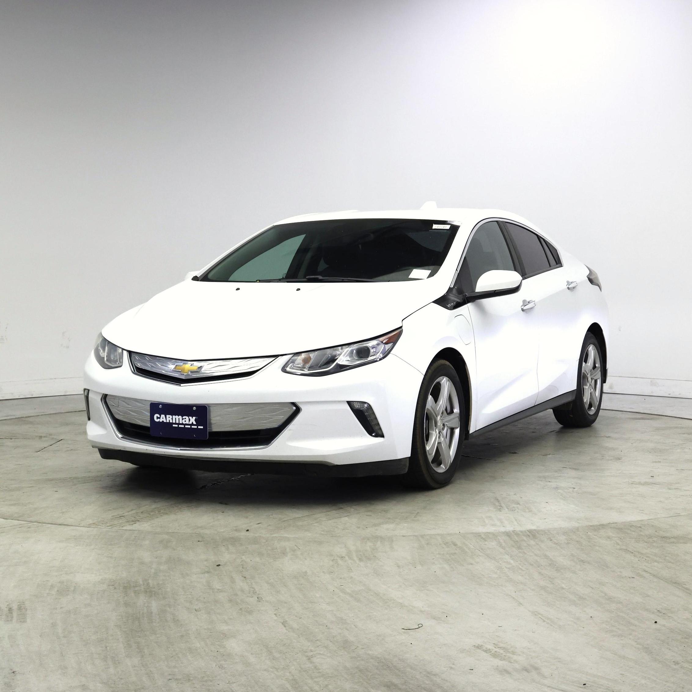 Thumbnail: 2017 Chevrolet Volt - 4