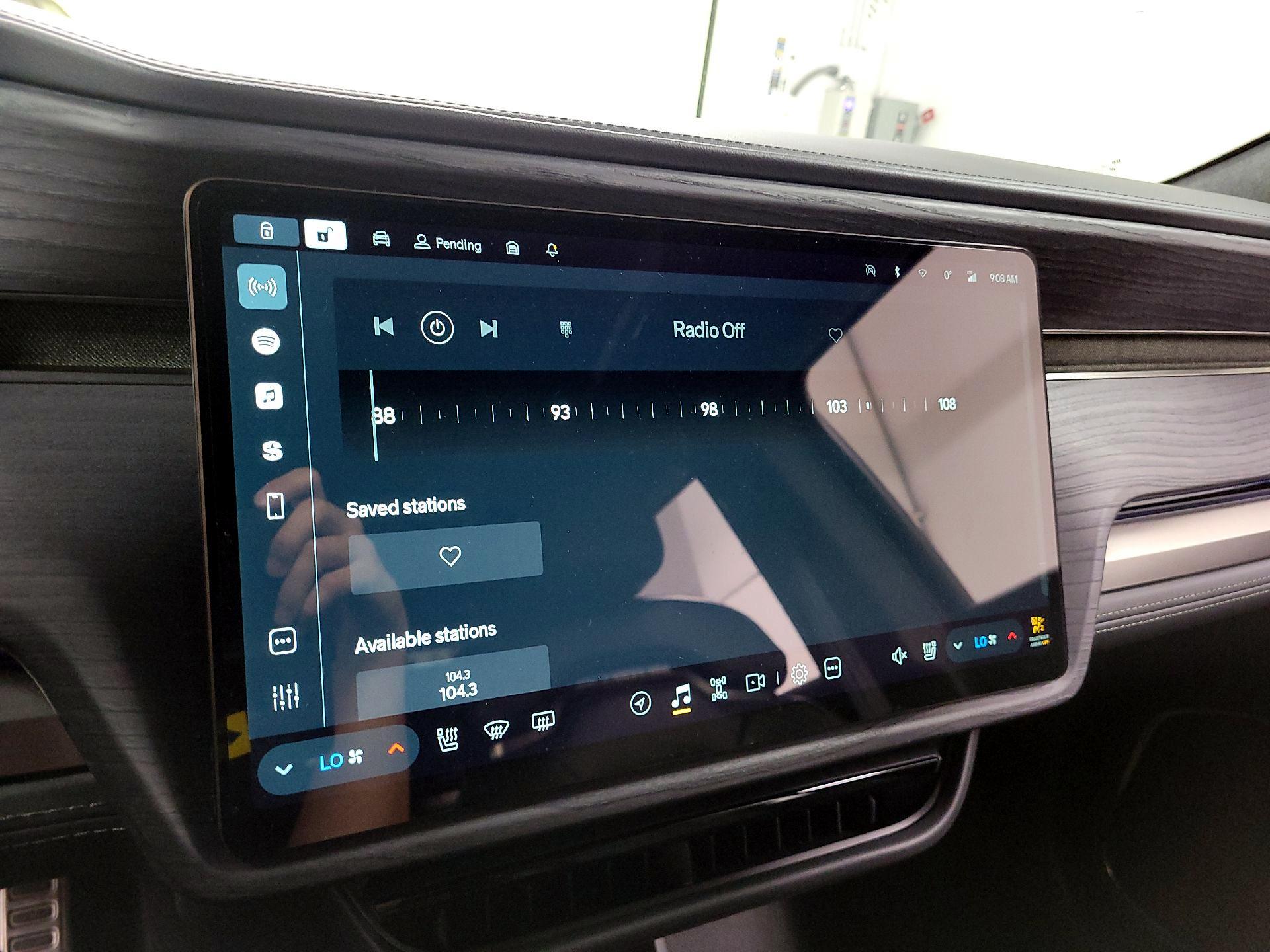 Thumbnail: 2024 Rivian R1T - 14