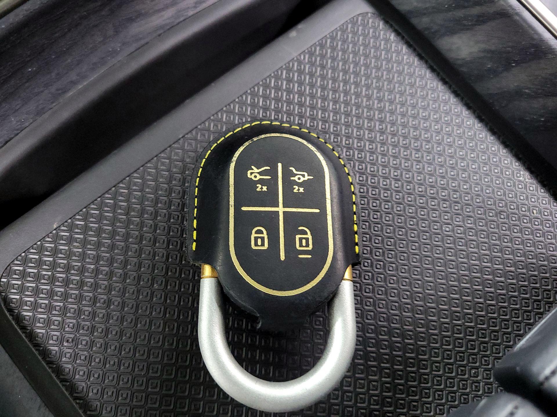 Thumbnail: 2024 Rivian R1T - 20