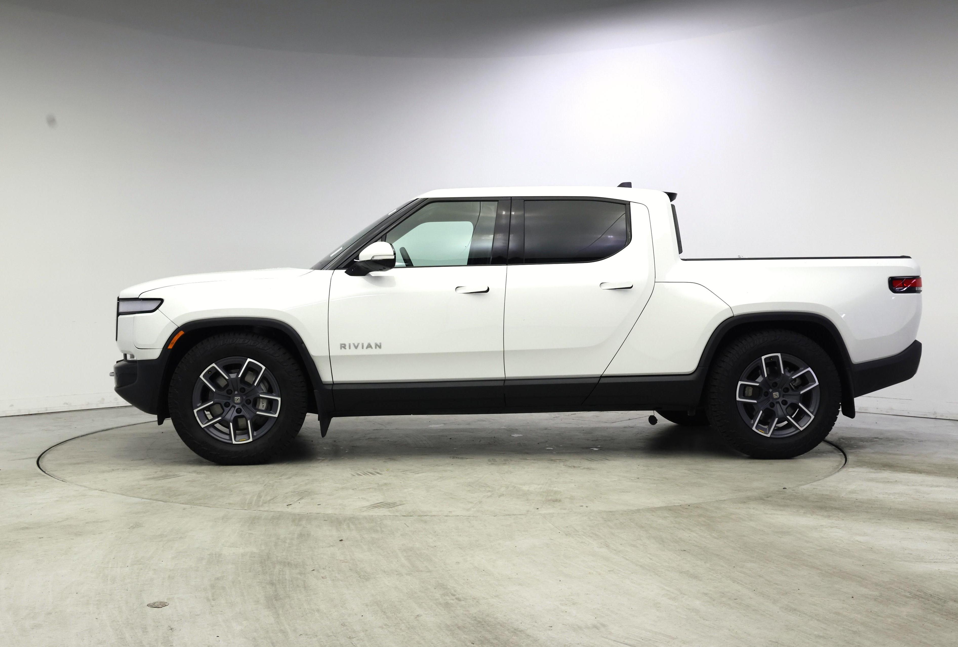 Thumbnail: 2024 Rivian R1T - 3