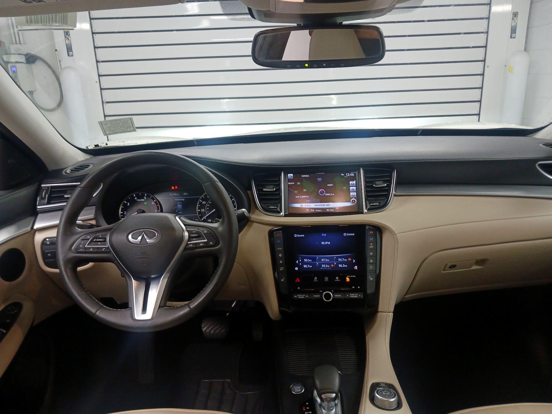 Thumbnail: 2019 INFINITI QX50 - 9