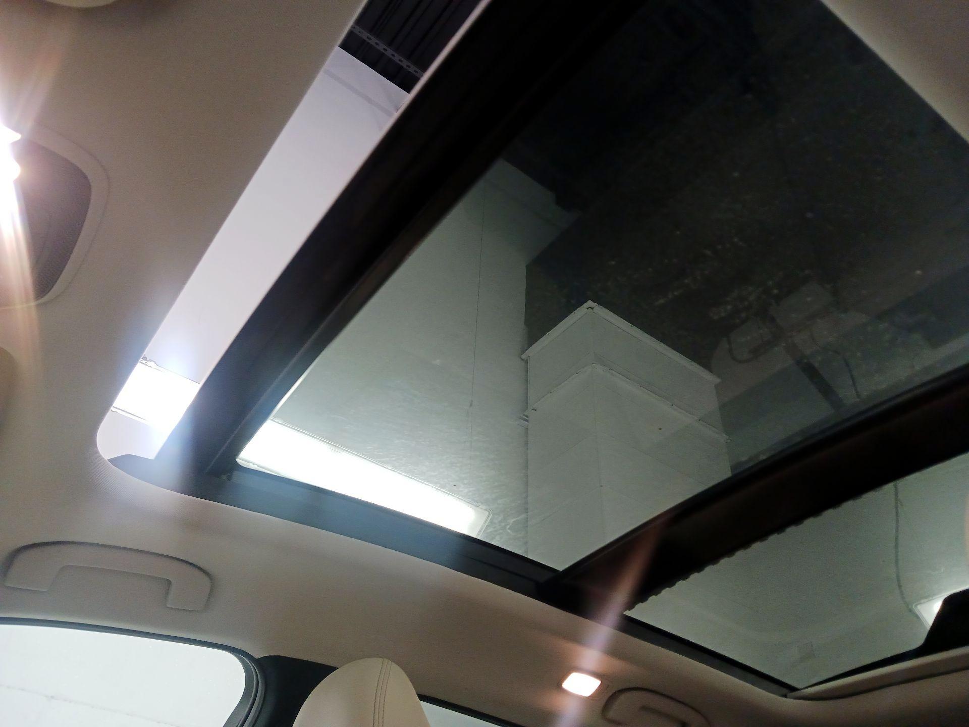 Thumbnail: 2019 INFINITI QX50 - 20