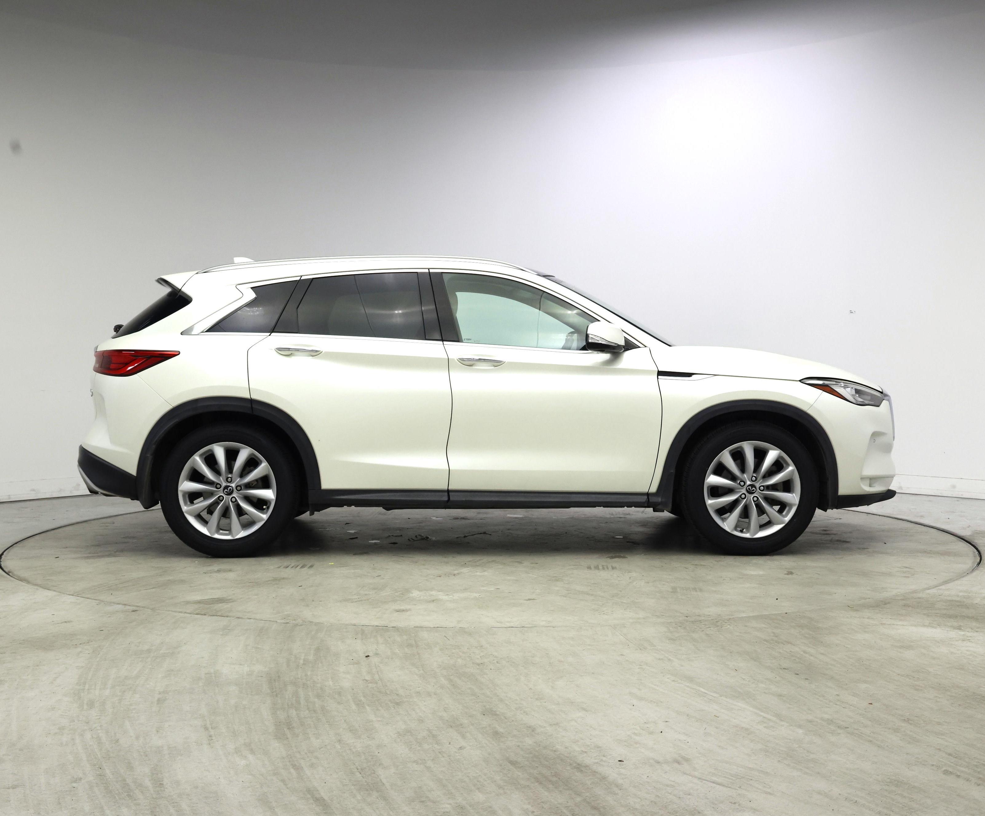 Thumbnail: 2019 INFINITI QX50 - 7