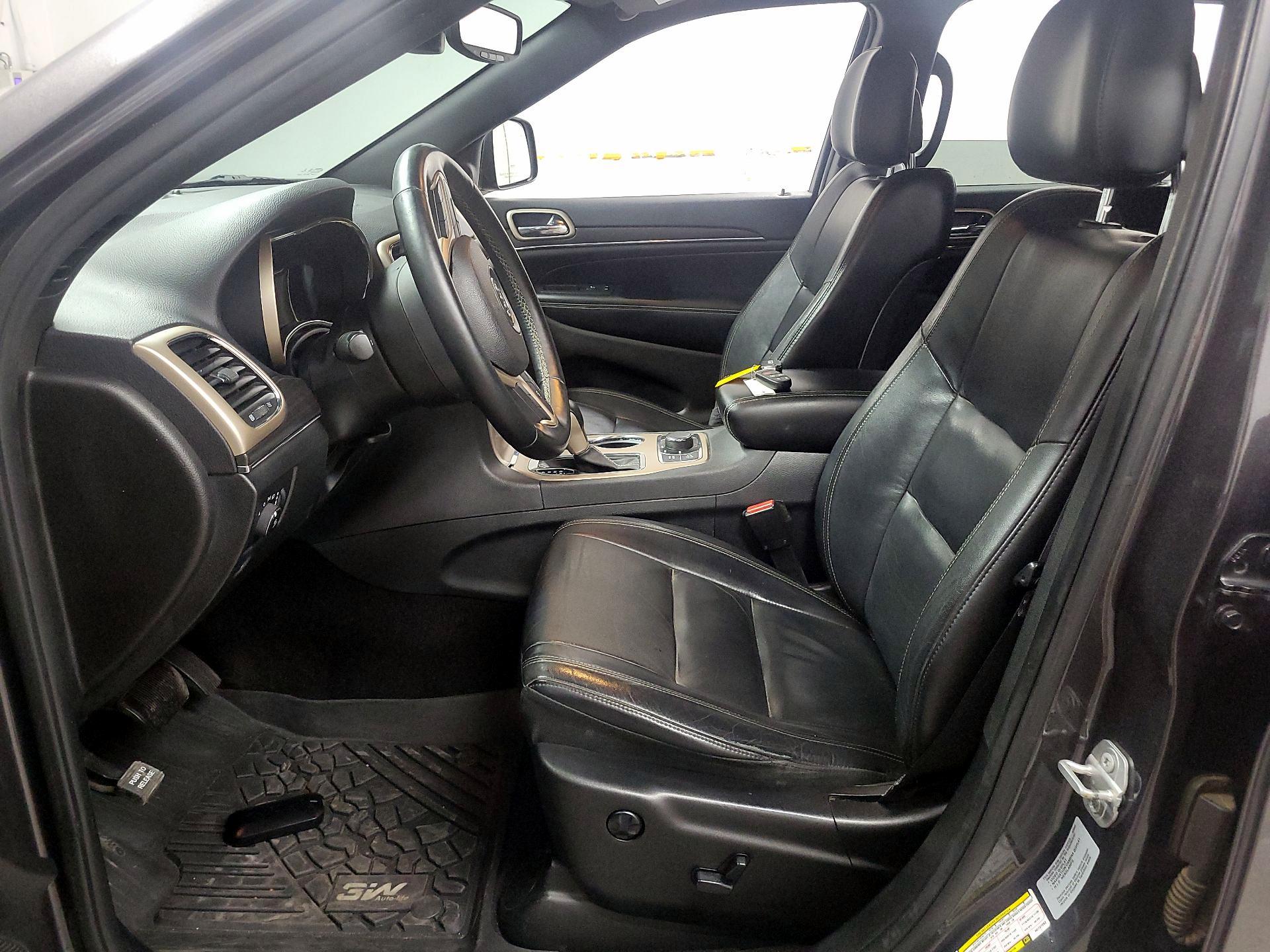 Thumbnail: 2017 Jeep Grand Cherokee - 11