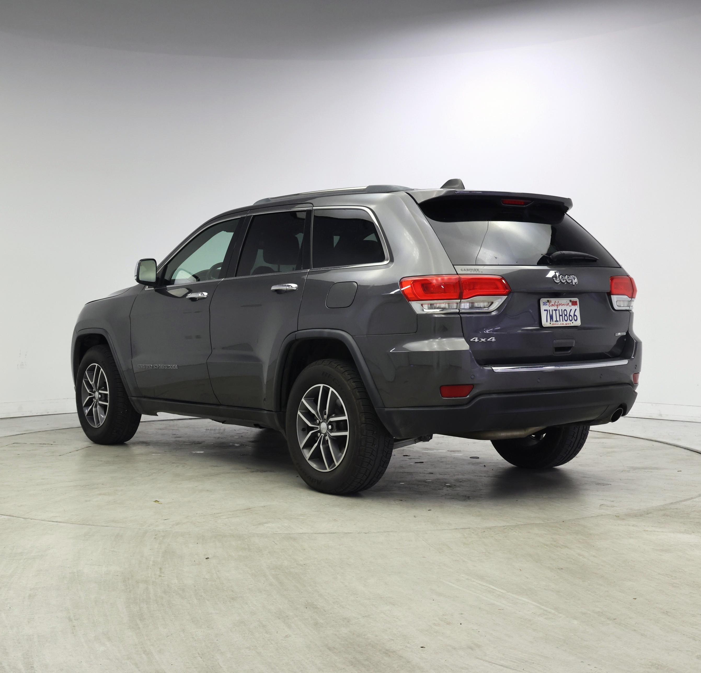 Thumbnail: 2017 Jeep Grand Cherokee - 2