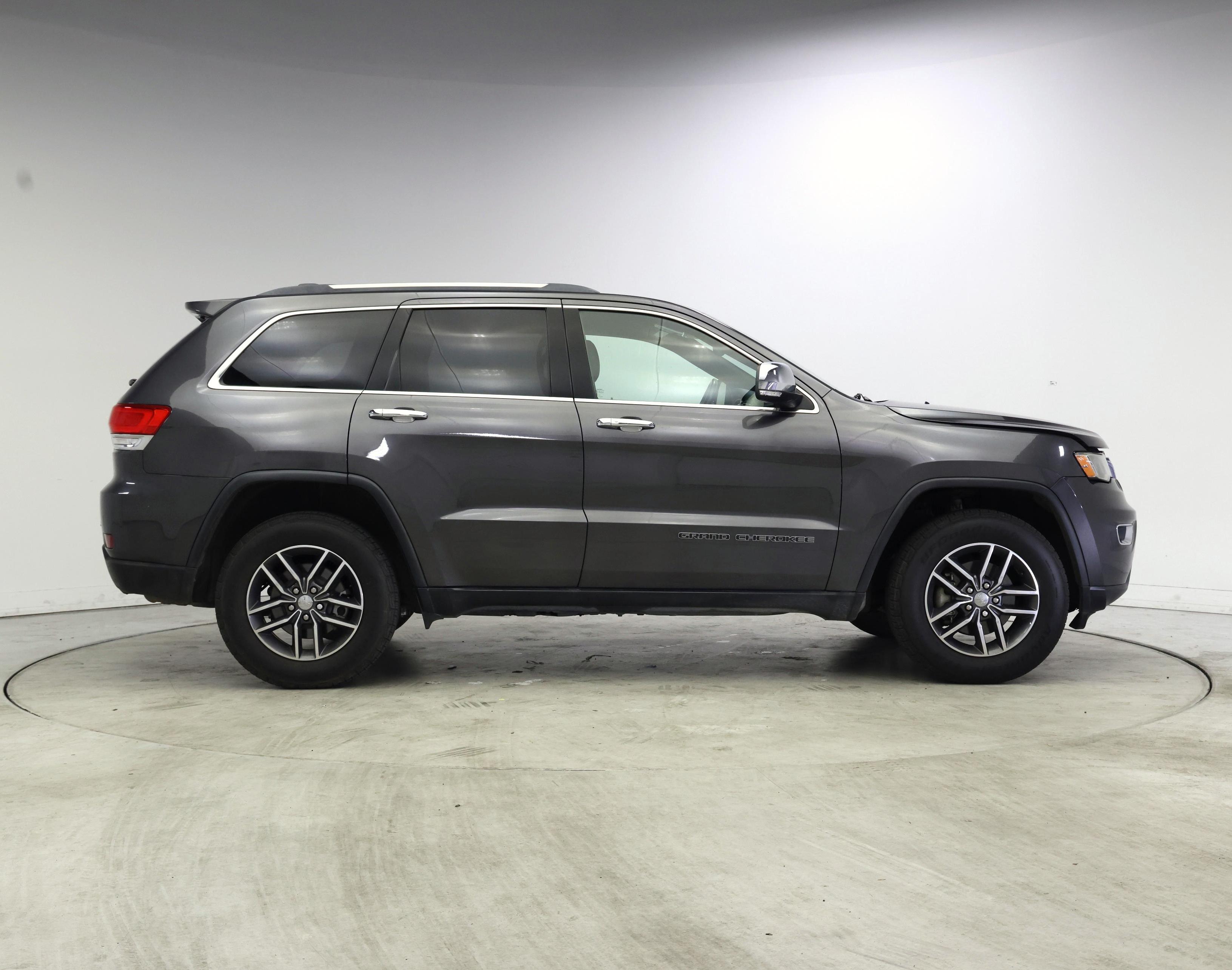 Thumbnail: 2017 Jeep Grand Cherokee - 7