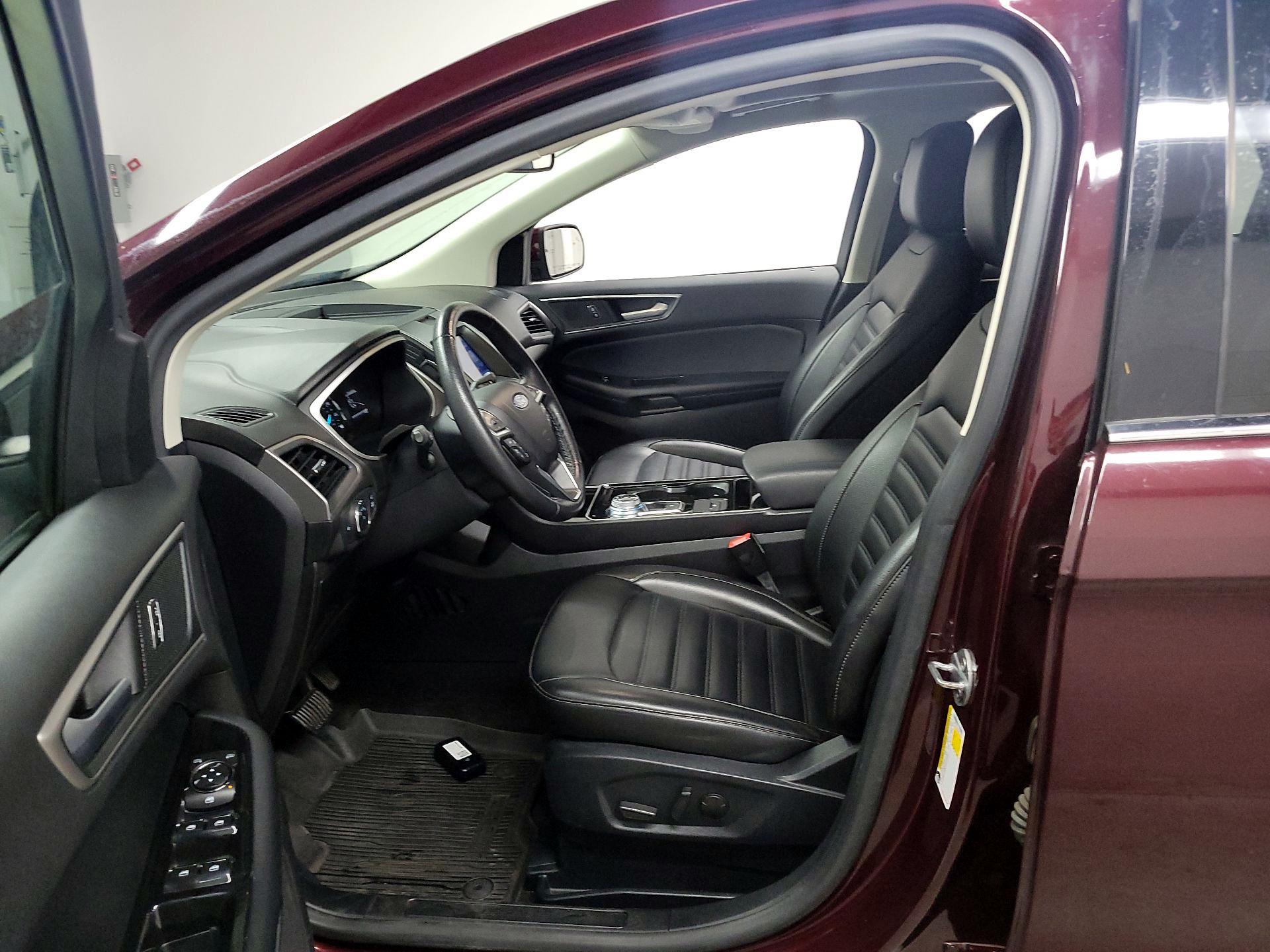 Thumbnail: 2020 Ford Edge - 11