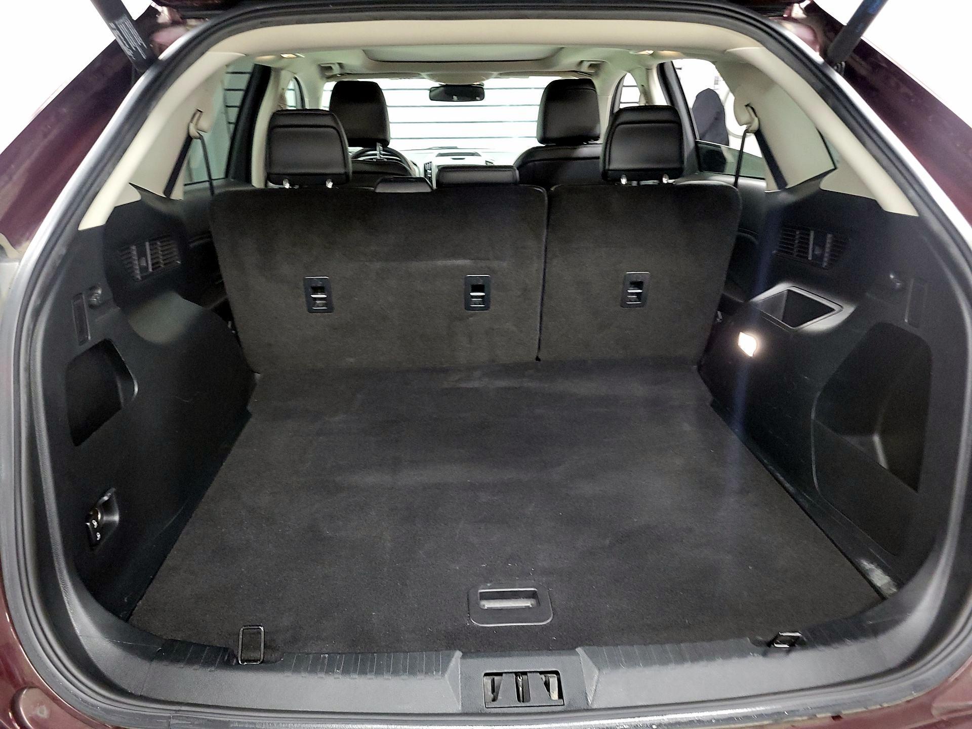 Thumbnail: 2020 Ford Edge - 18