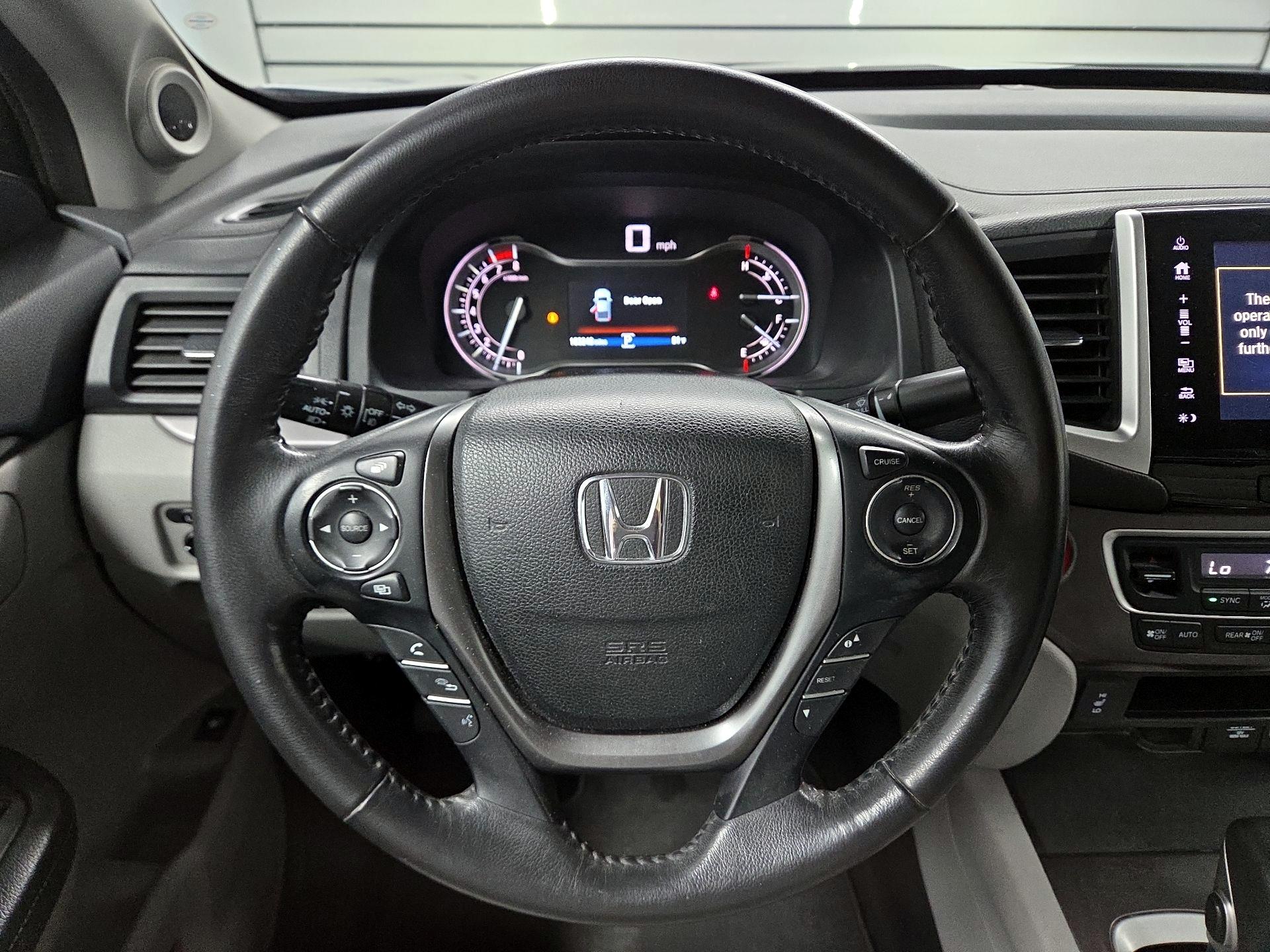 Thumbnail: 2017 Honda Ridgeline - 10