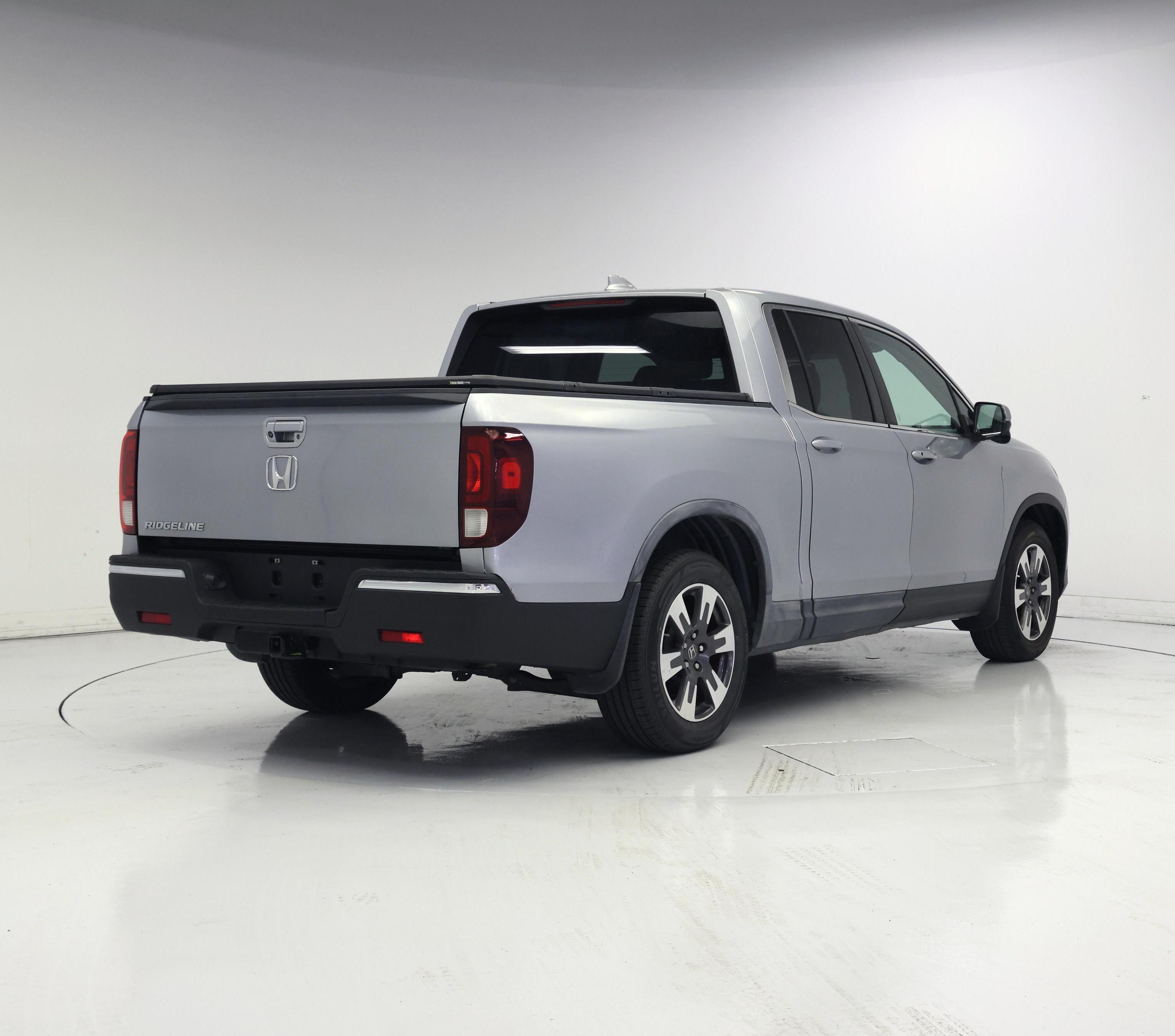 Thumbnail: 2017 Honda Ridgeline - 8