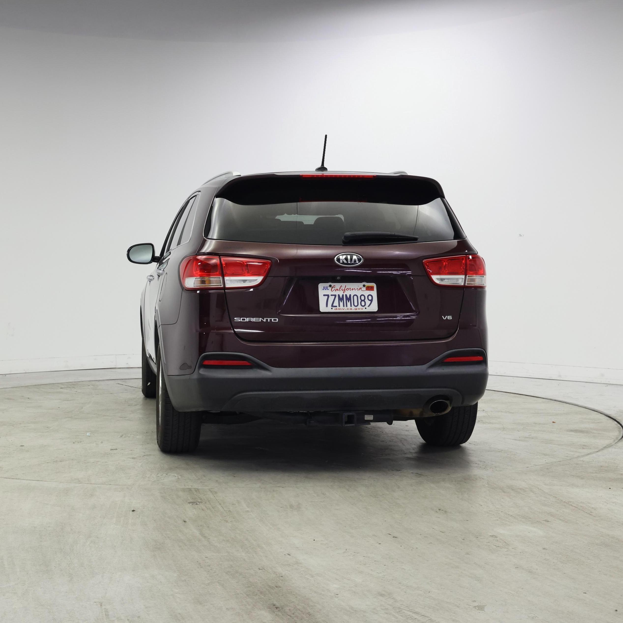 Thumbnail: 2017 Kia Sorento - 6