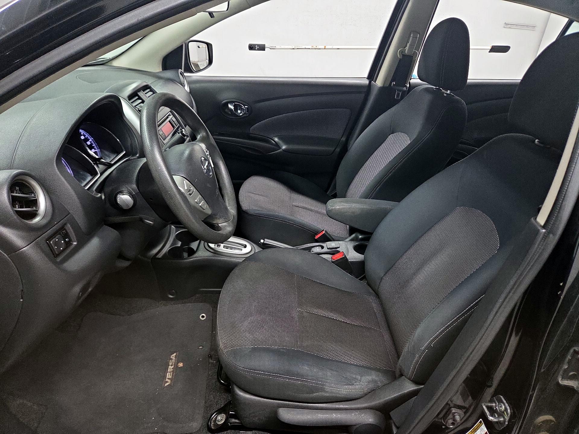 Thumbnail: 2015 Nissan Versa - 9