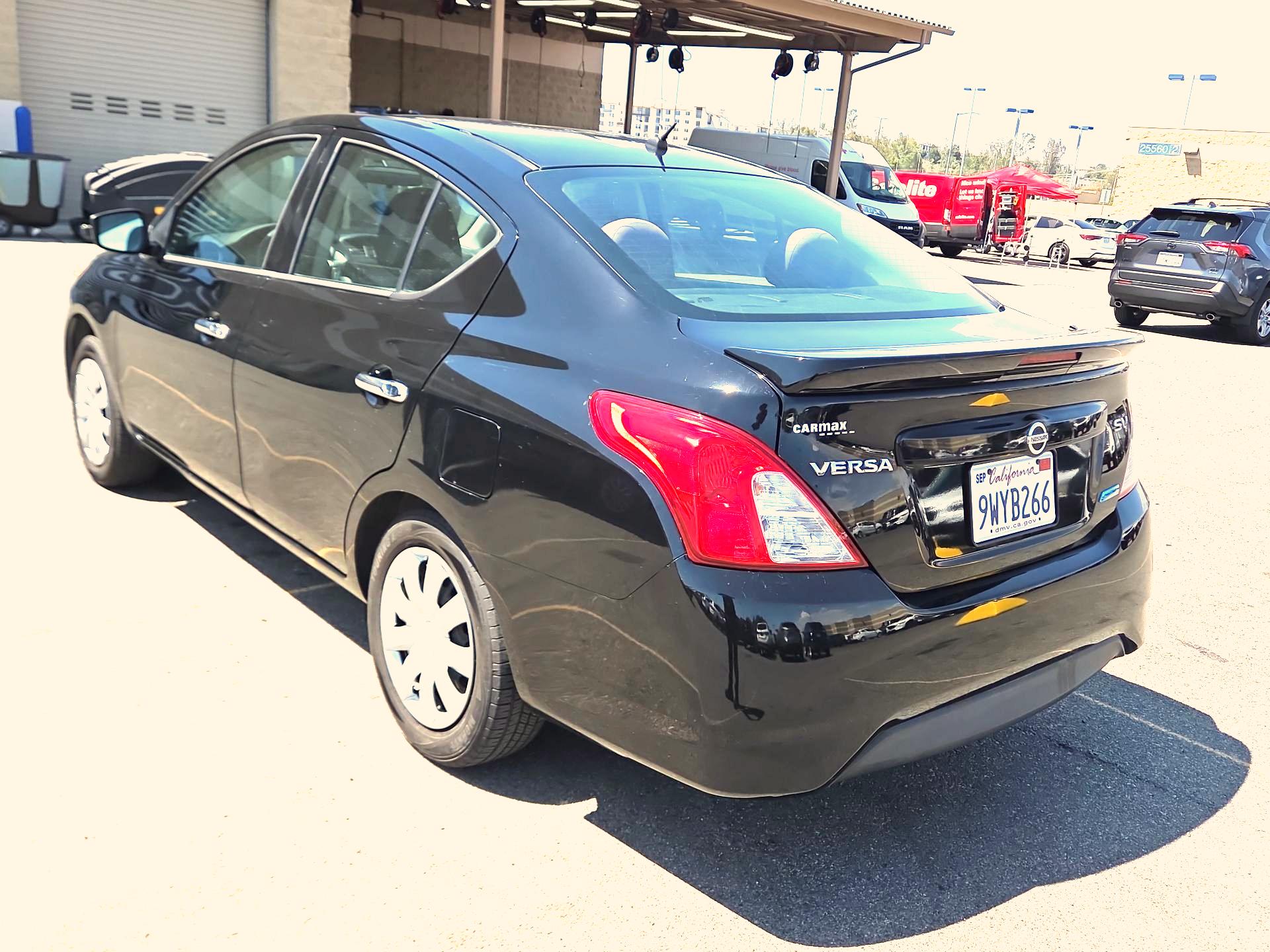 Thumbnail: 2015 Nissan Versa - 7