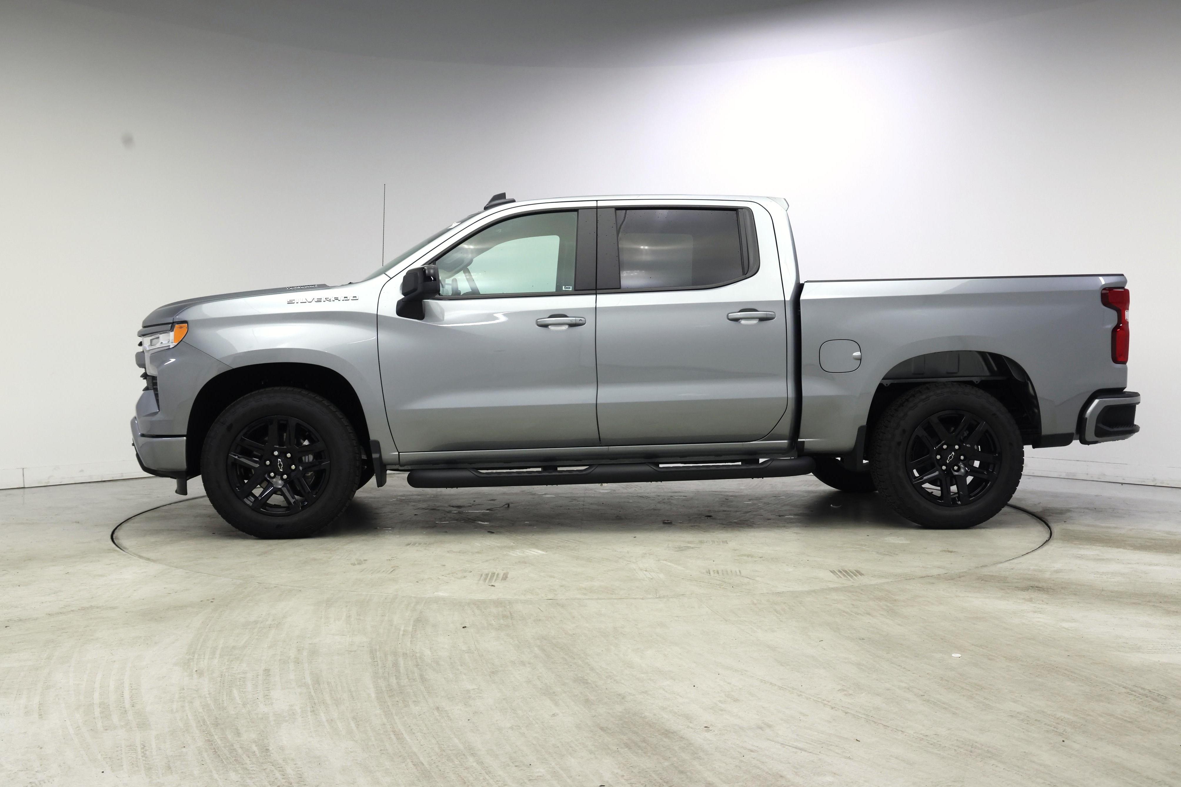 Thumbnail: 2026 Chevrolet Silverado 1500 - 3