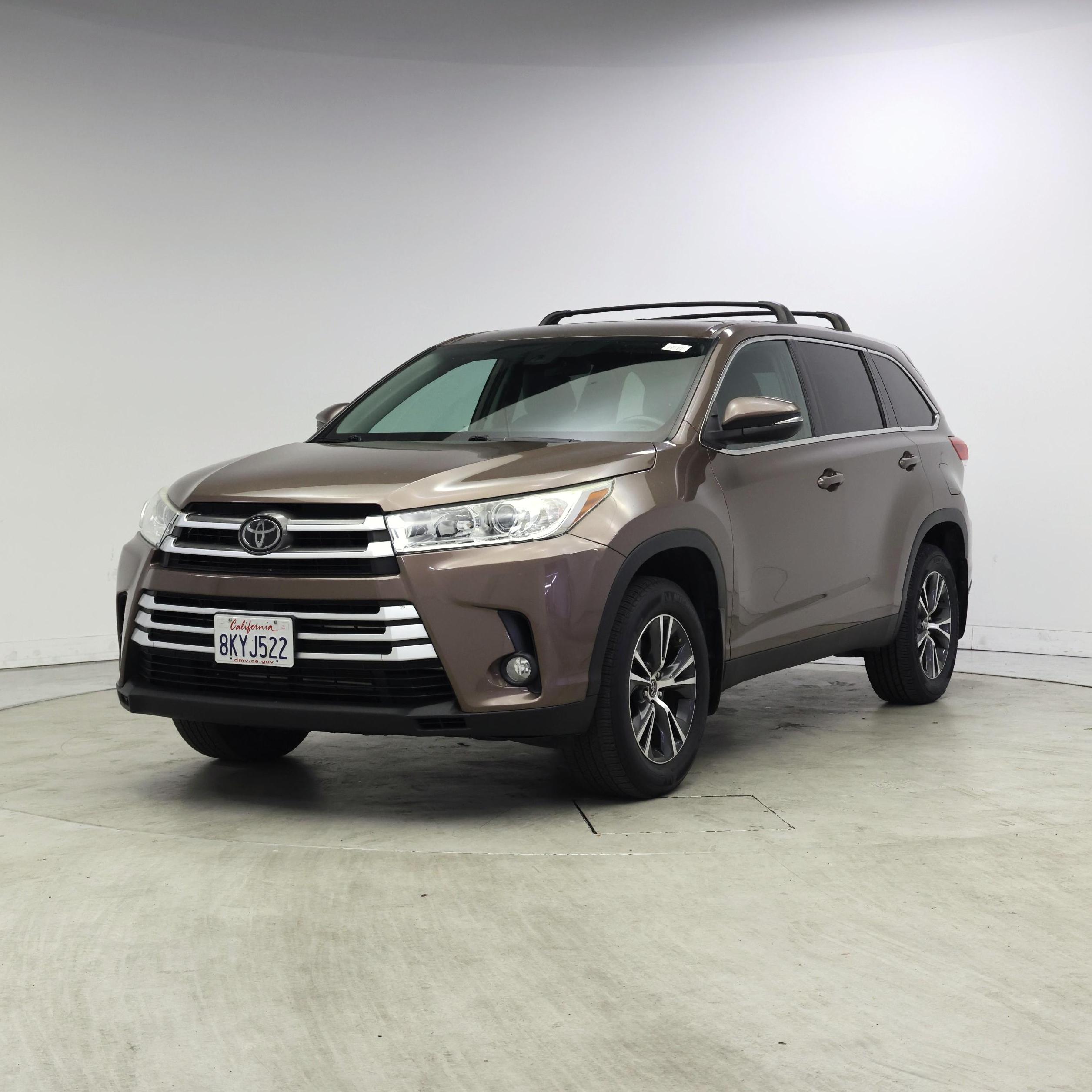 Thumbnail: 2019 Toyota Highlander - 4
