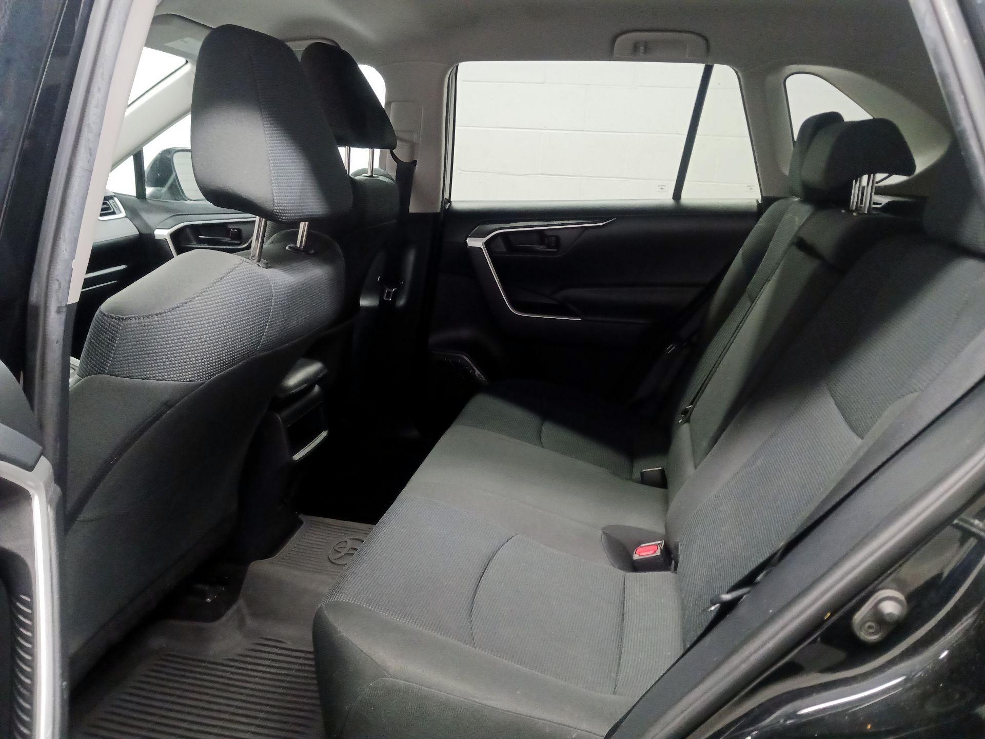 Thumbnail: 2021 Toyota RAV4 - 18