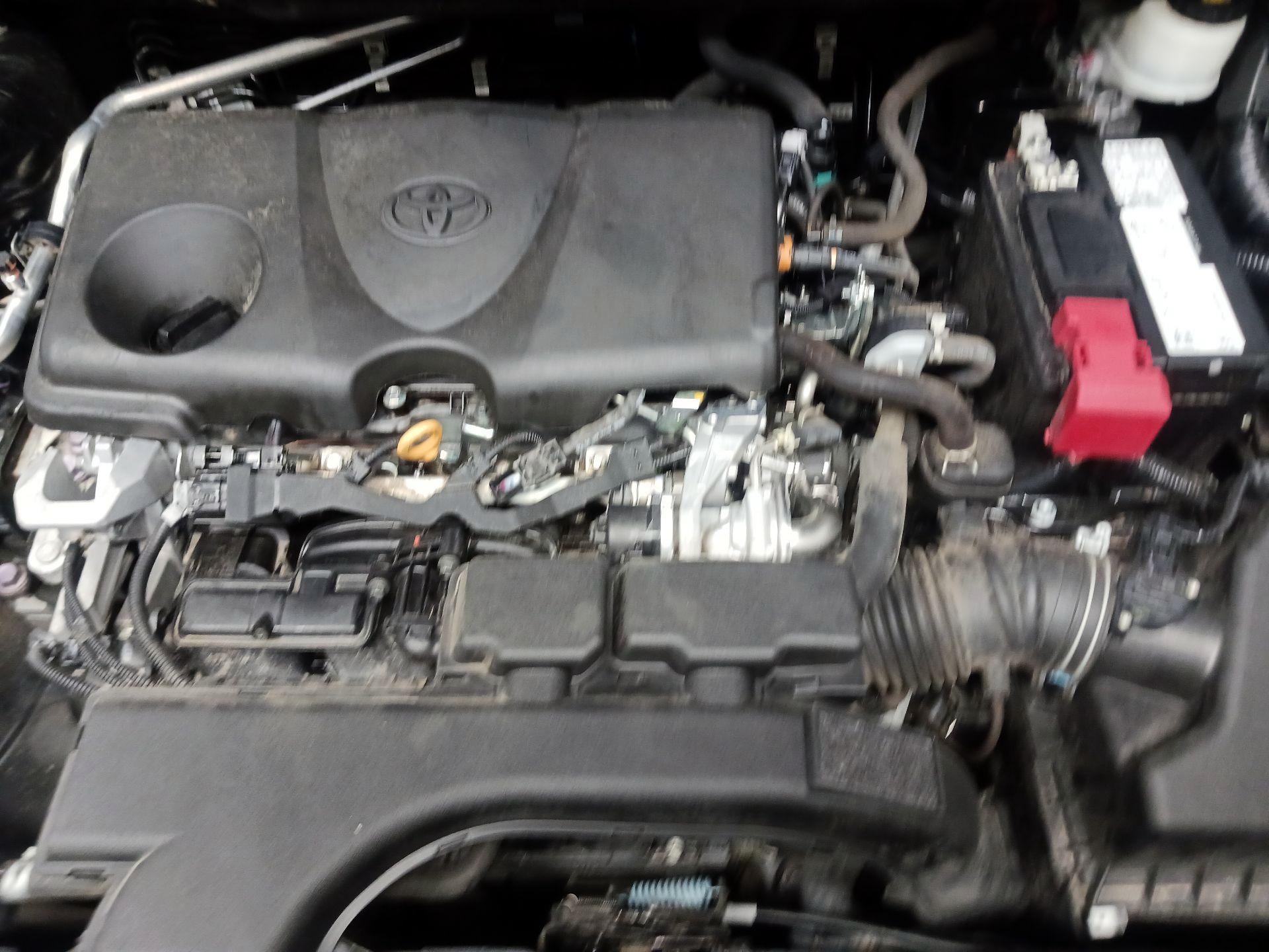 Thumbnail: 2021 Toyota RAV4 - 20