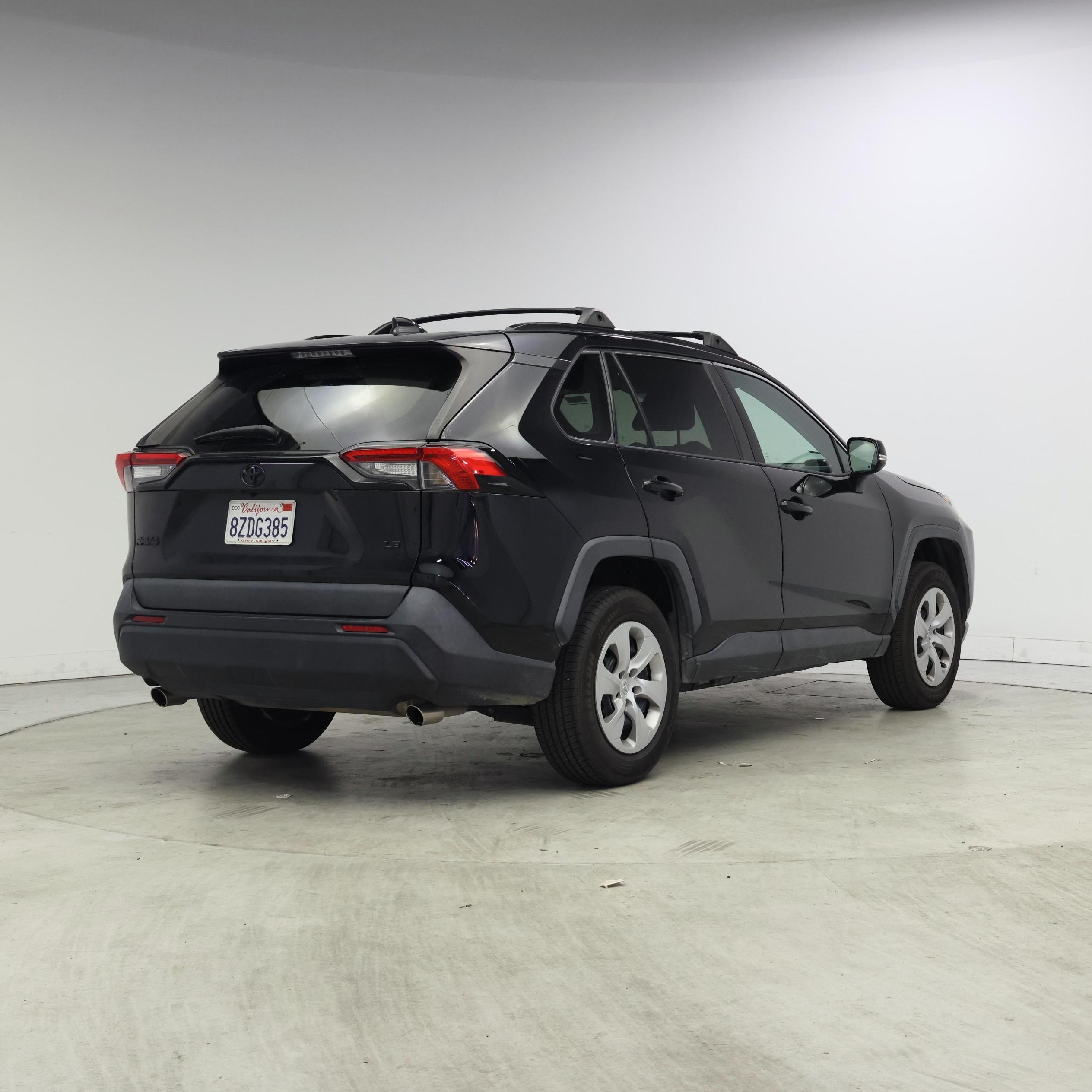 Thumbnail: 2021 Toyota RAV4 - 8