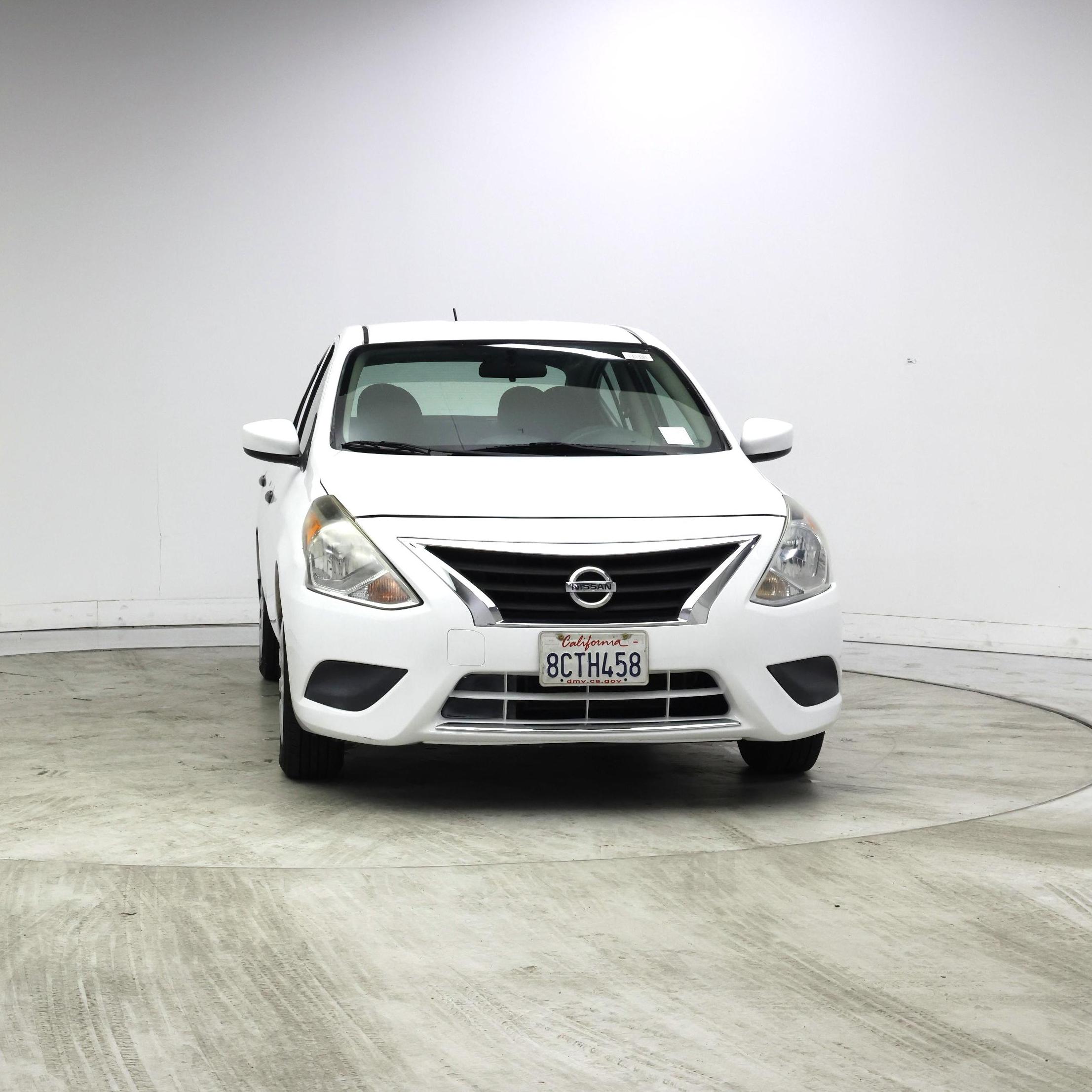 Thumbnail: 2017 Nissan Versa - 5