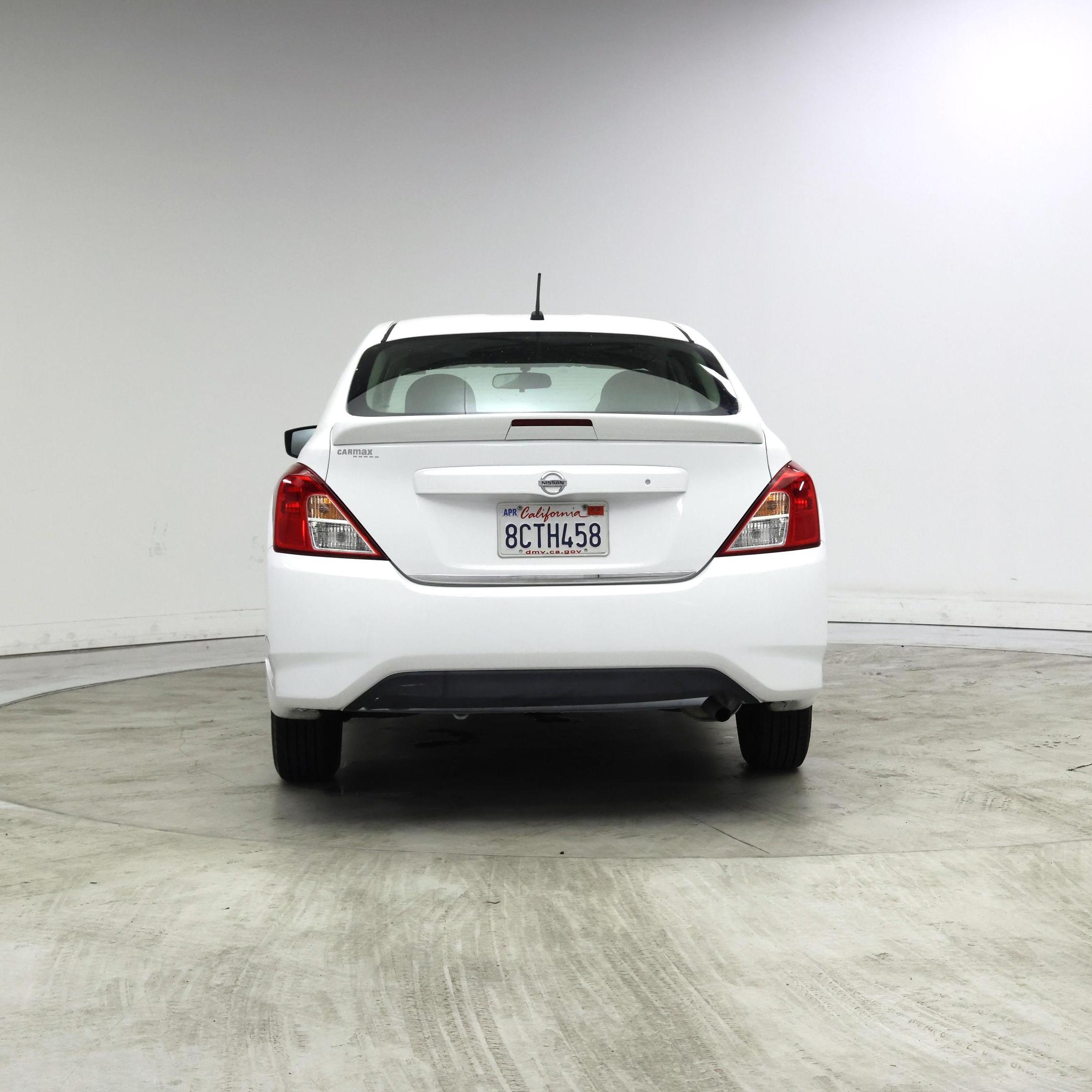 Thumbnail: 2017 Nissan Versa - 6