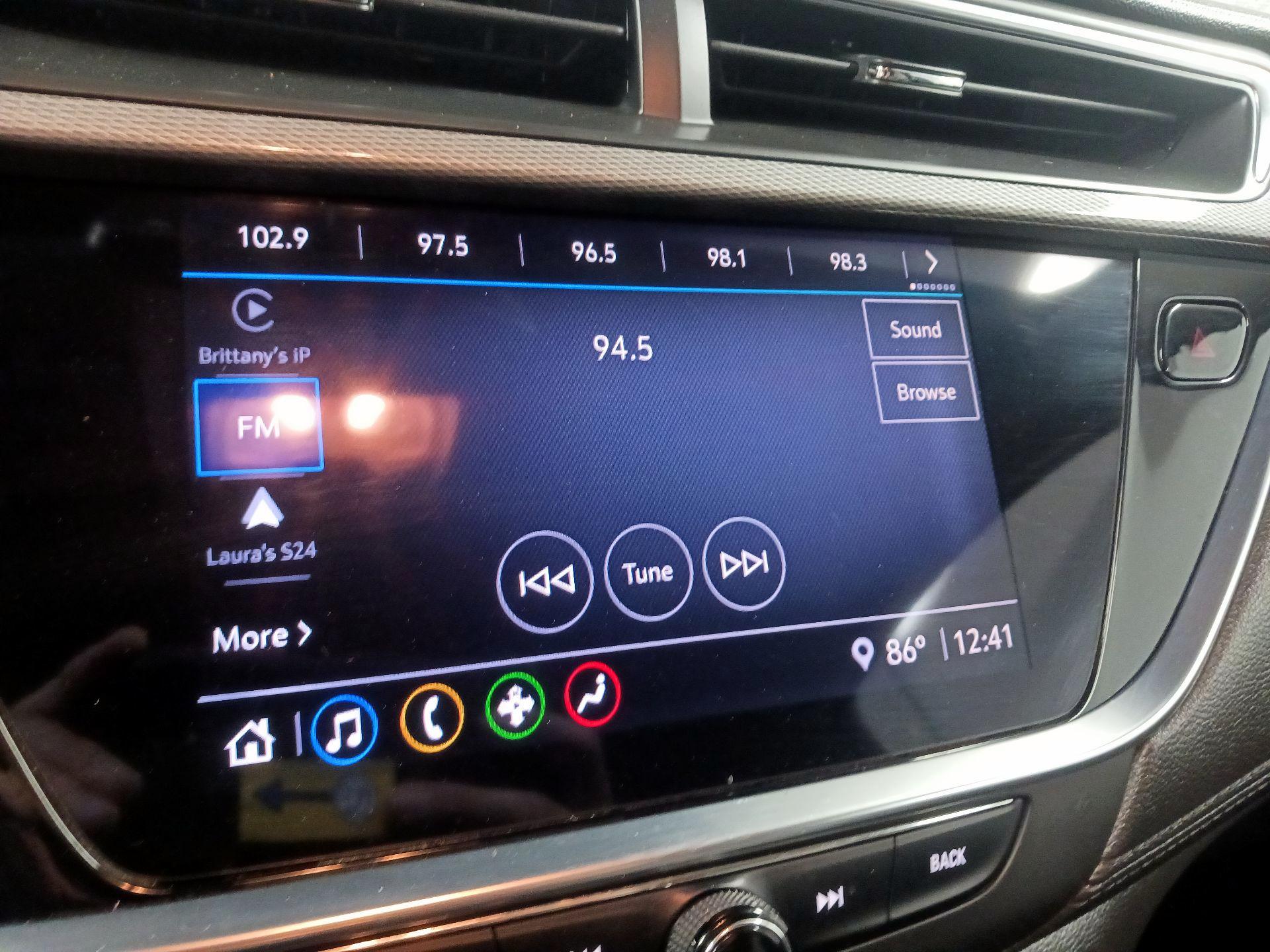 Thumbnail: 2021 Buick Encore GX - 14